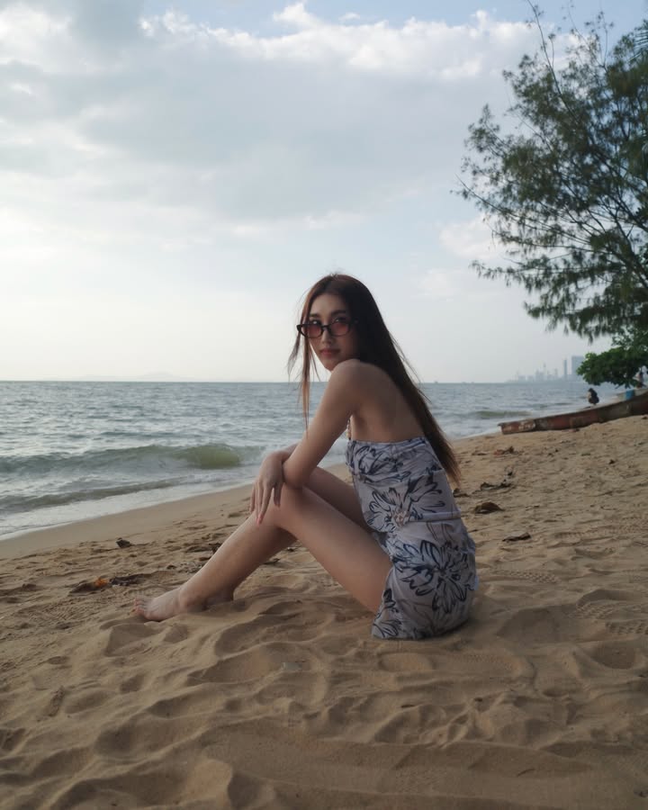 เบส - รักษ์วนีย์ คำสิงห์