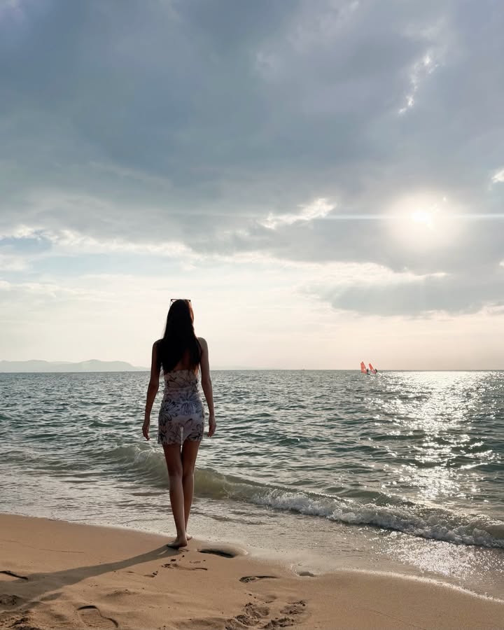 เบส - รักษ์วนีย์ คำสิงห์