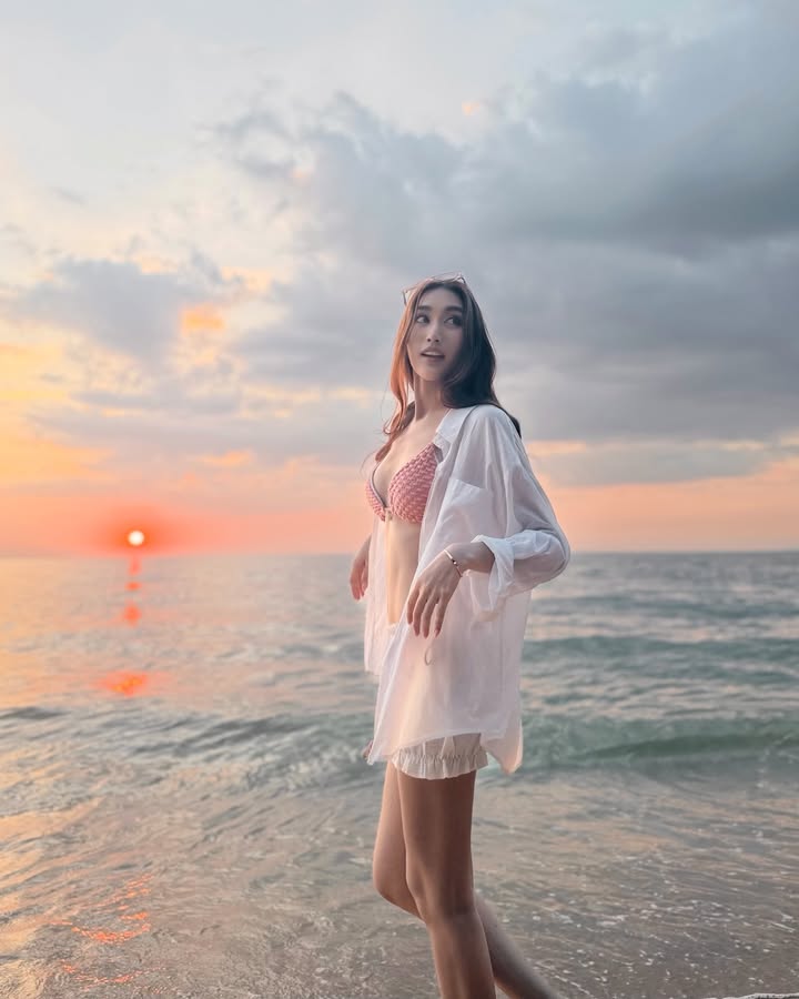 เบส - รักษ์วนีย์ คำสิงห์