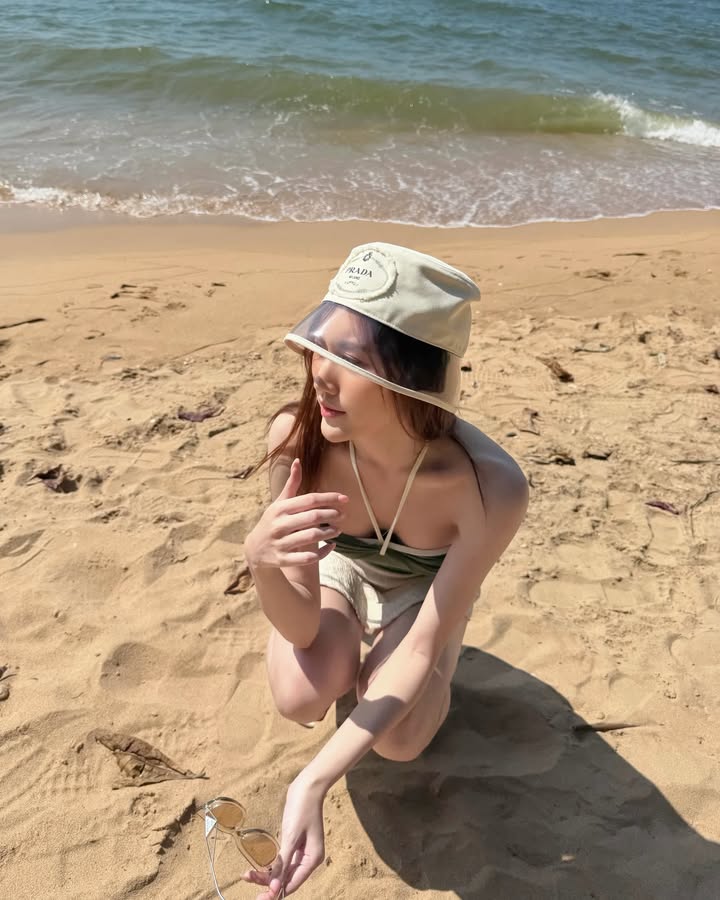 เบส - รักษ์วนีย์ คำสิงห์