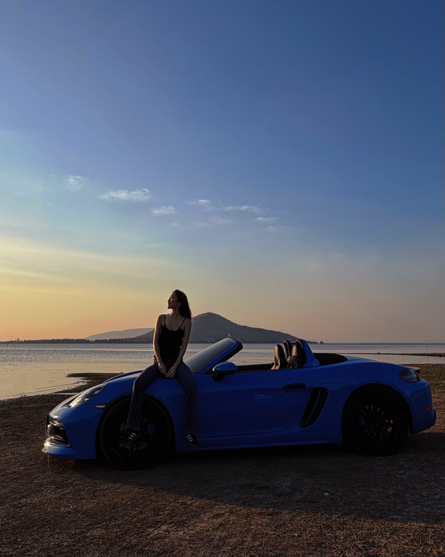 เบส - รักษ์วนีย์ คำสิงห์