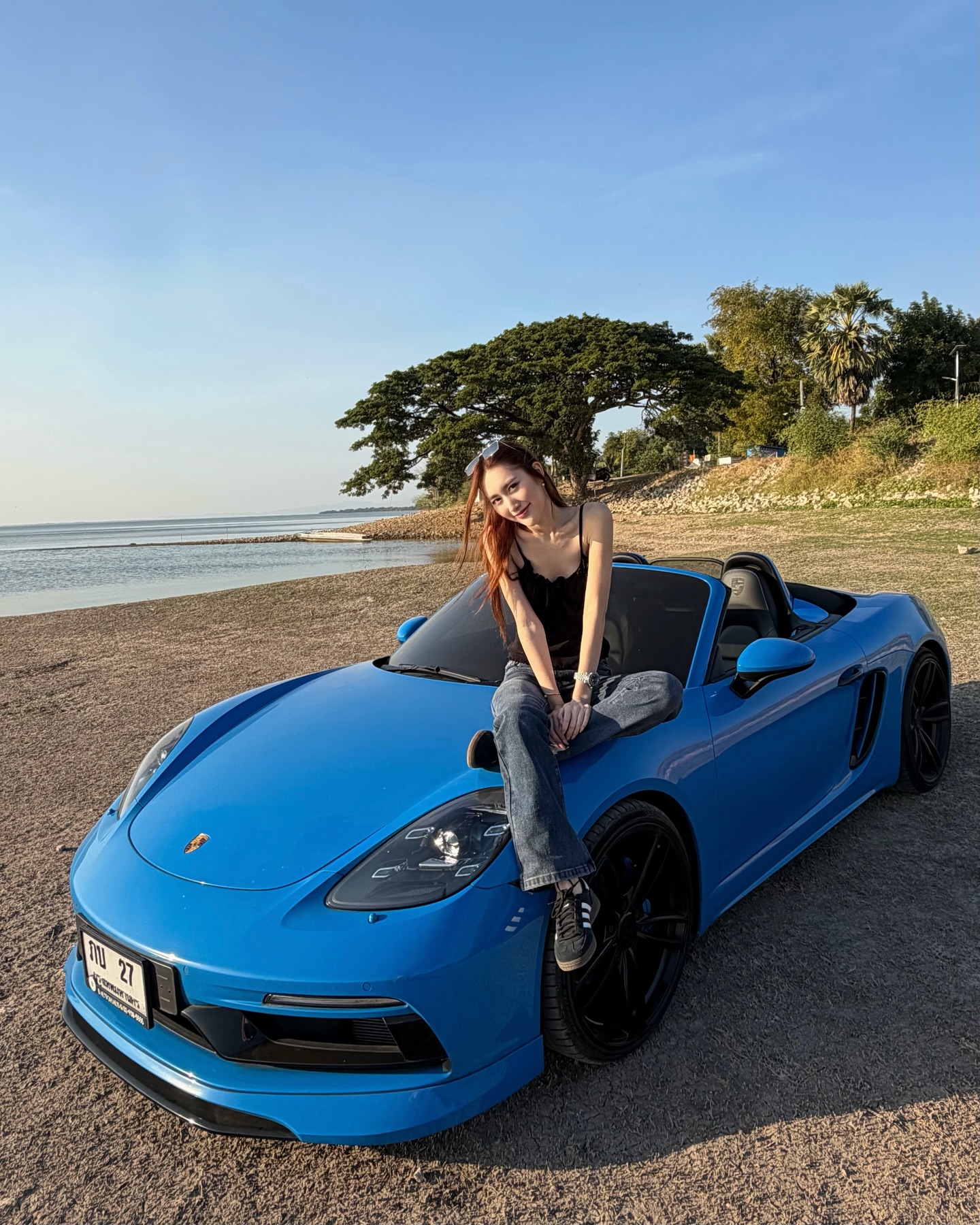 เบส - รักษ์วนีย์ คำสิงห์