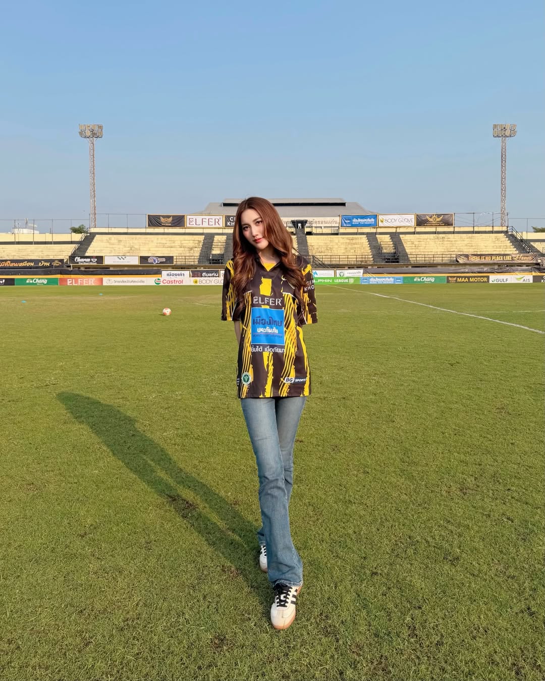 เบส - รักษ์วนีย์ คำสิงห์