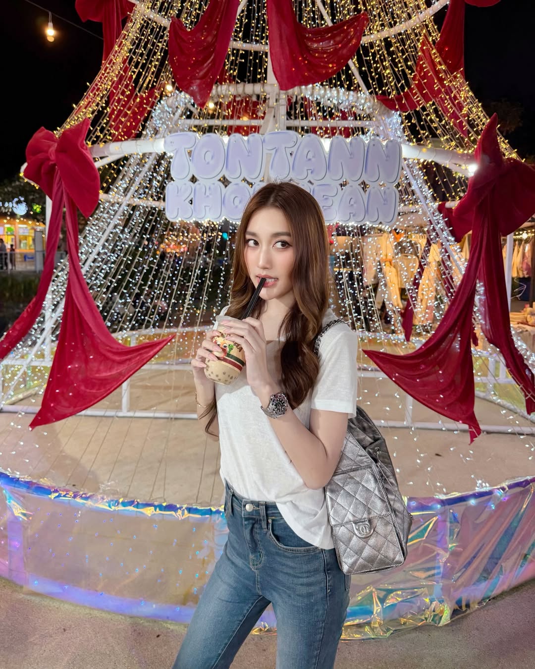 เบส - รักษ์วนีย์ คำสิงห์