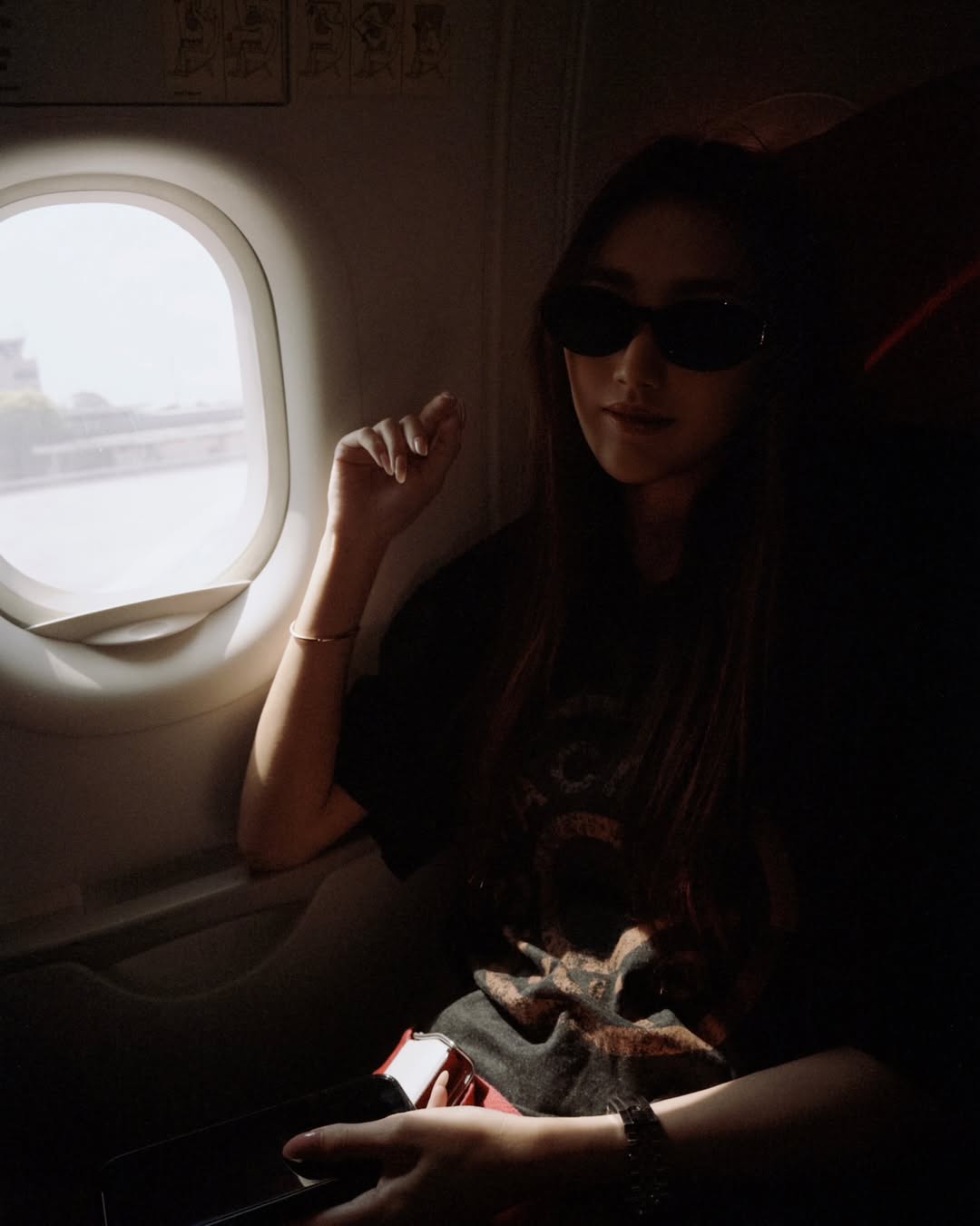 เบส - รักษ์วนีย์ คำสิงห์