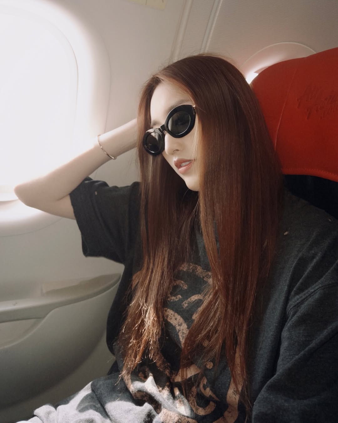 เบส - รักษ์วนีย์ คำสิงห์