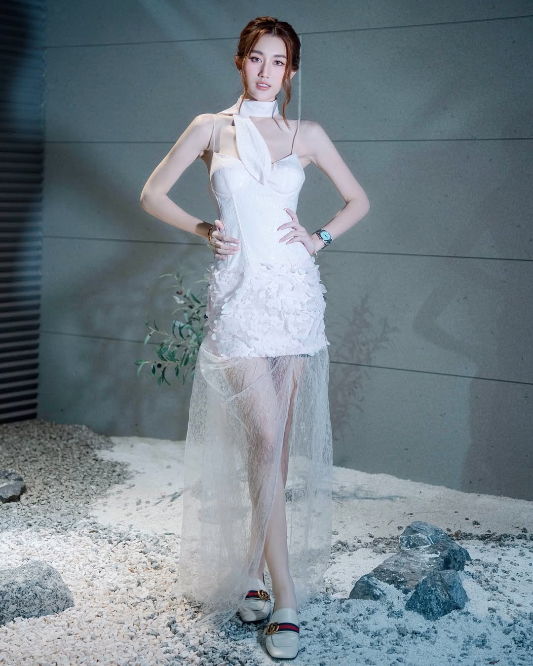 เบส - รักษ์วนีย์ คำสิงห์