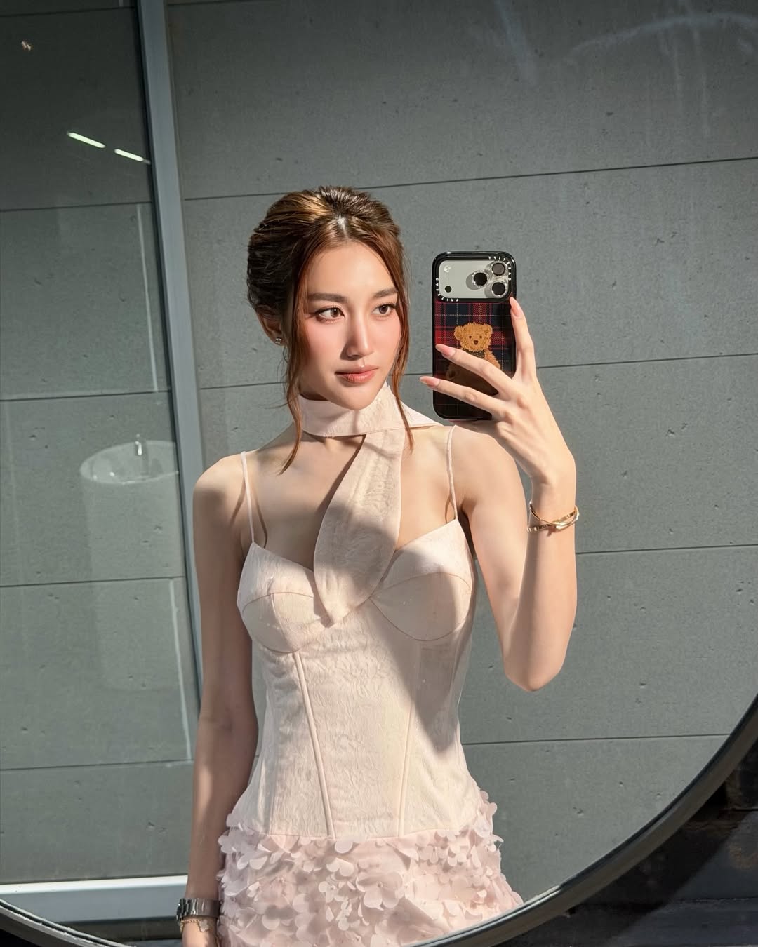 เบส - รักษ์วนีย์ คำสิงห์