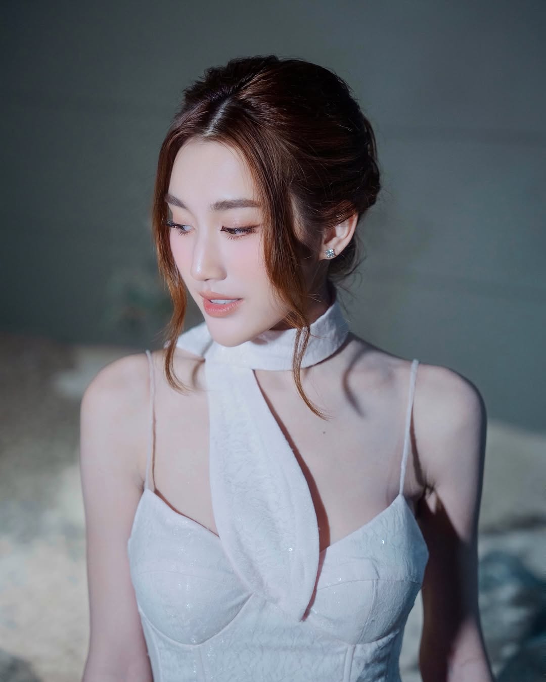 เบส - รักษ์วนีย์ คำสิงห์