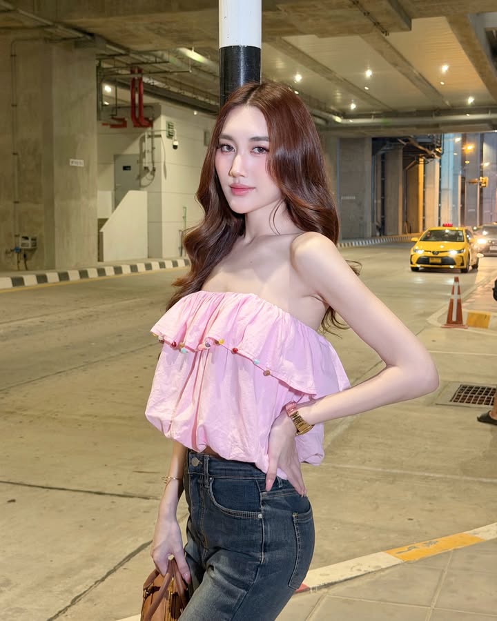 เบส - รักษ์วนีย์ คำสิงห์