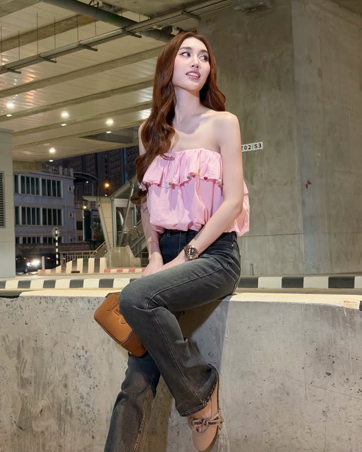 เบส - รักษ์วนีย์ คำสิงห์