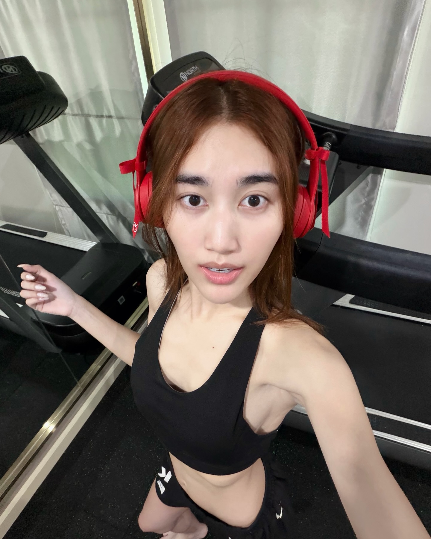 เบส - รักษ์วนีย์ คำสิงห์