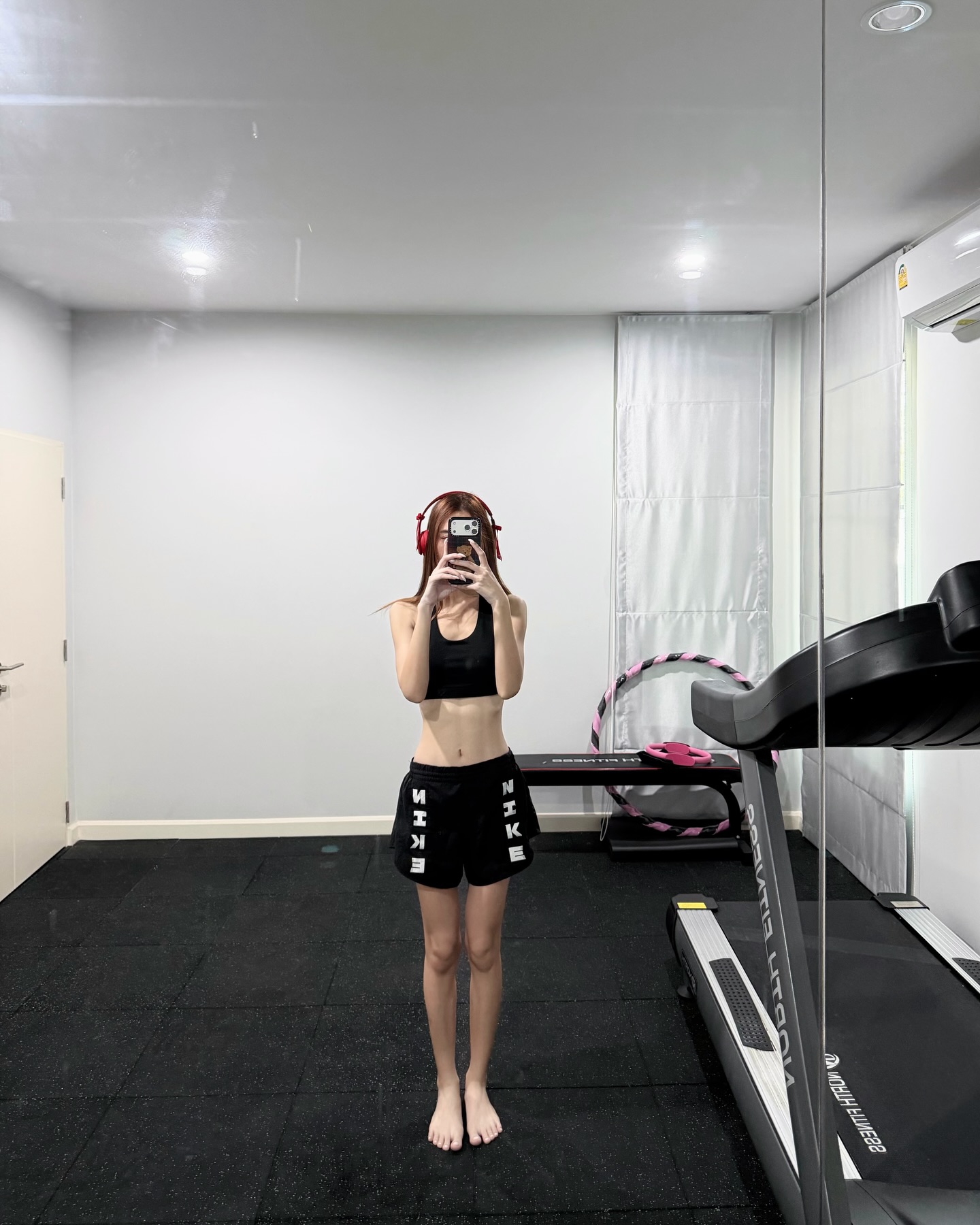 เบส - รักษ์วนีย์ คำสิงห์