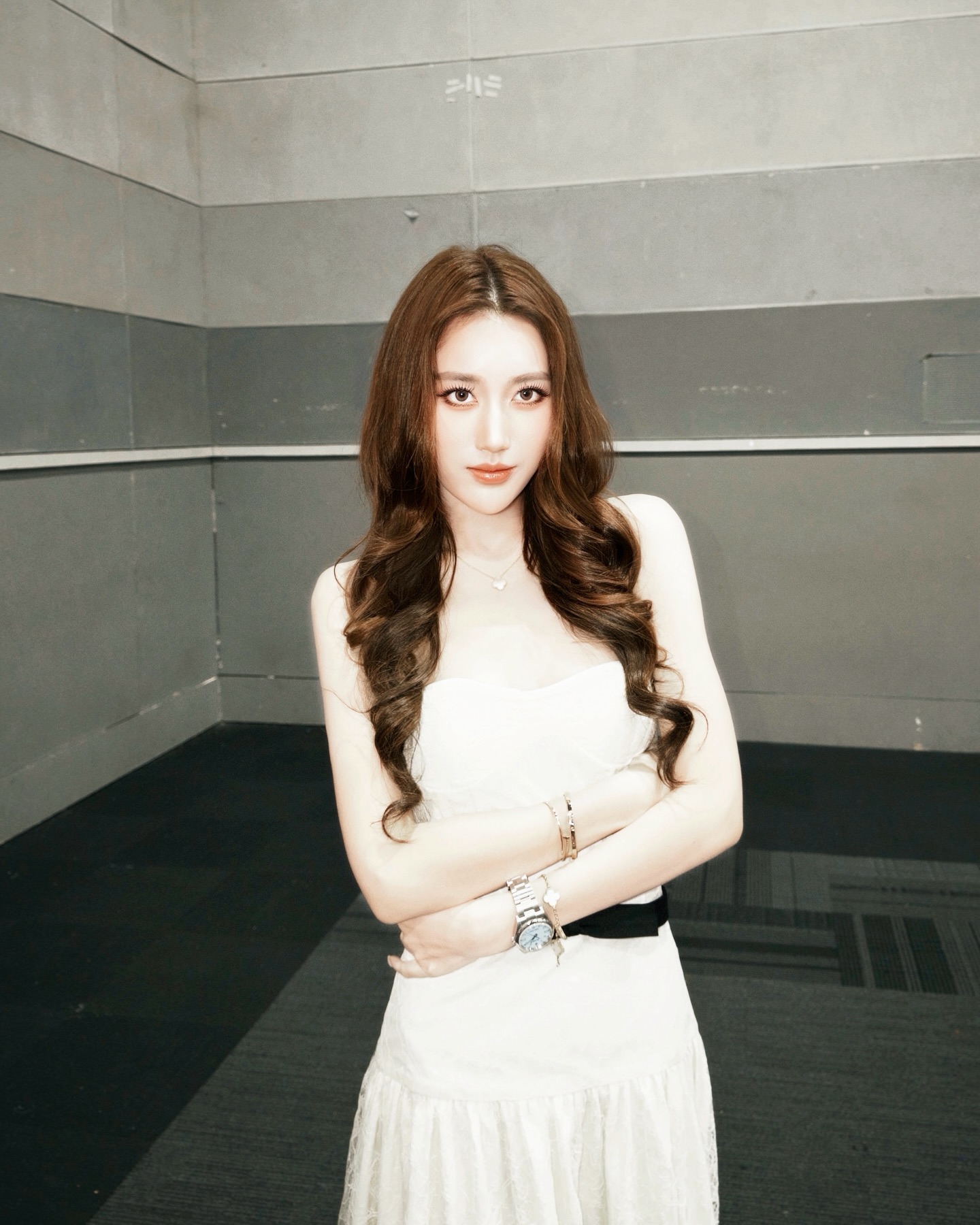 เบส - รักษ์วนีย์ คำสิงห์