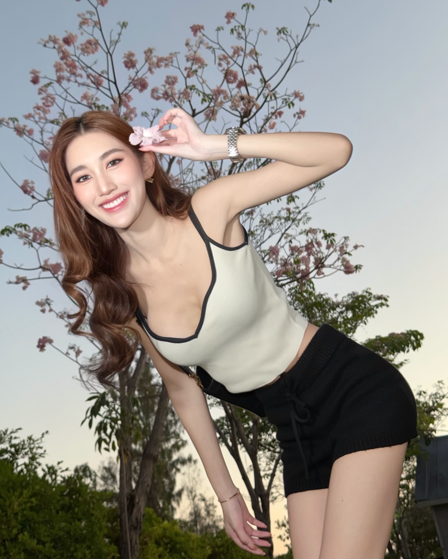 เบส - รักษ์วนีย์ คำสิงห์