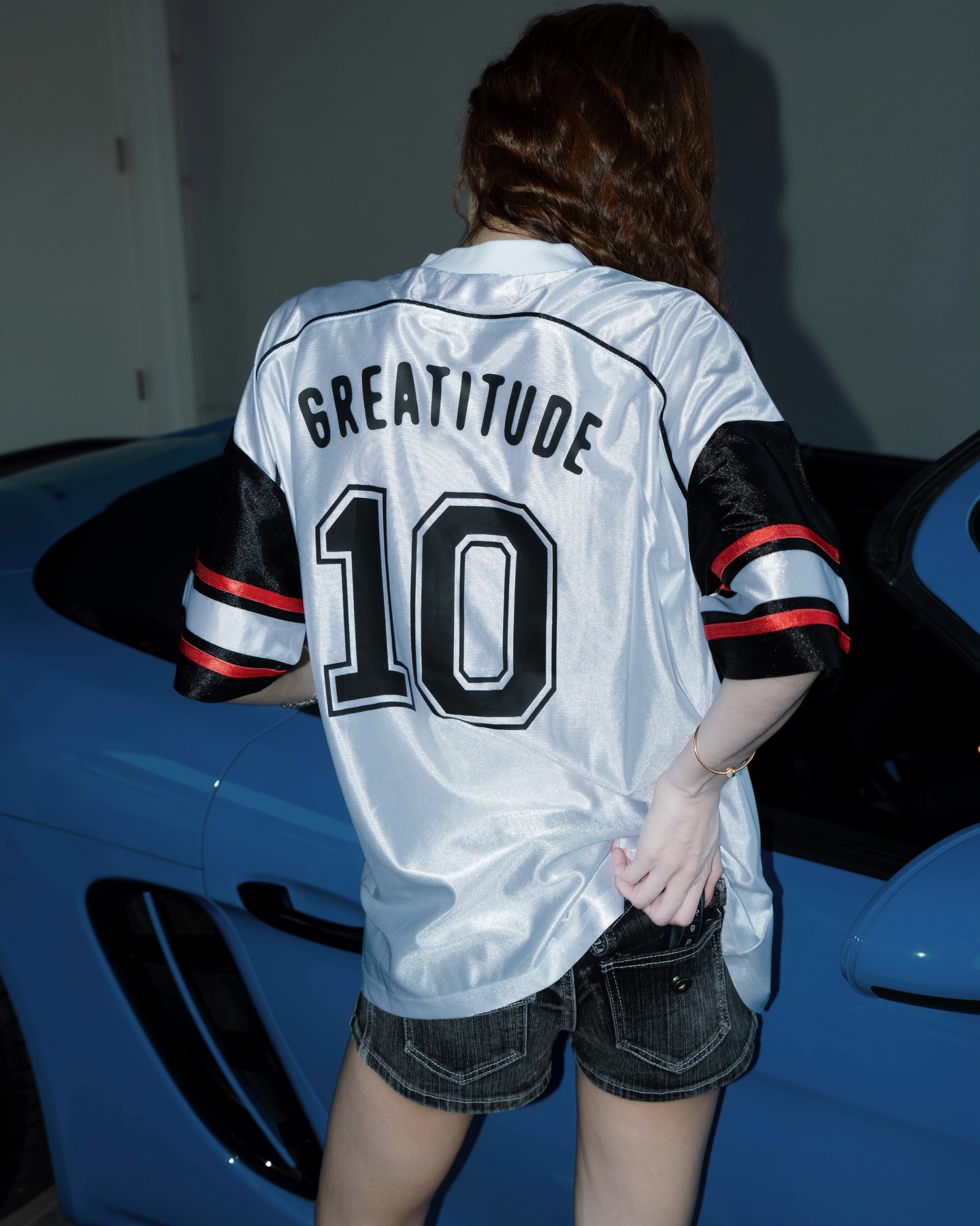 เบส - รักษ์วนีย์ คำสิงห์