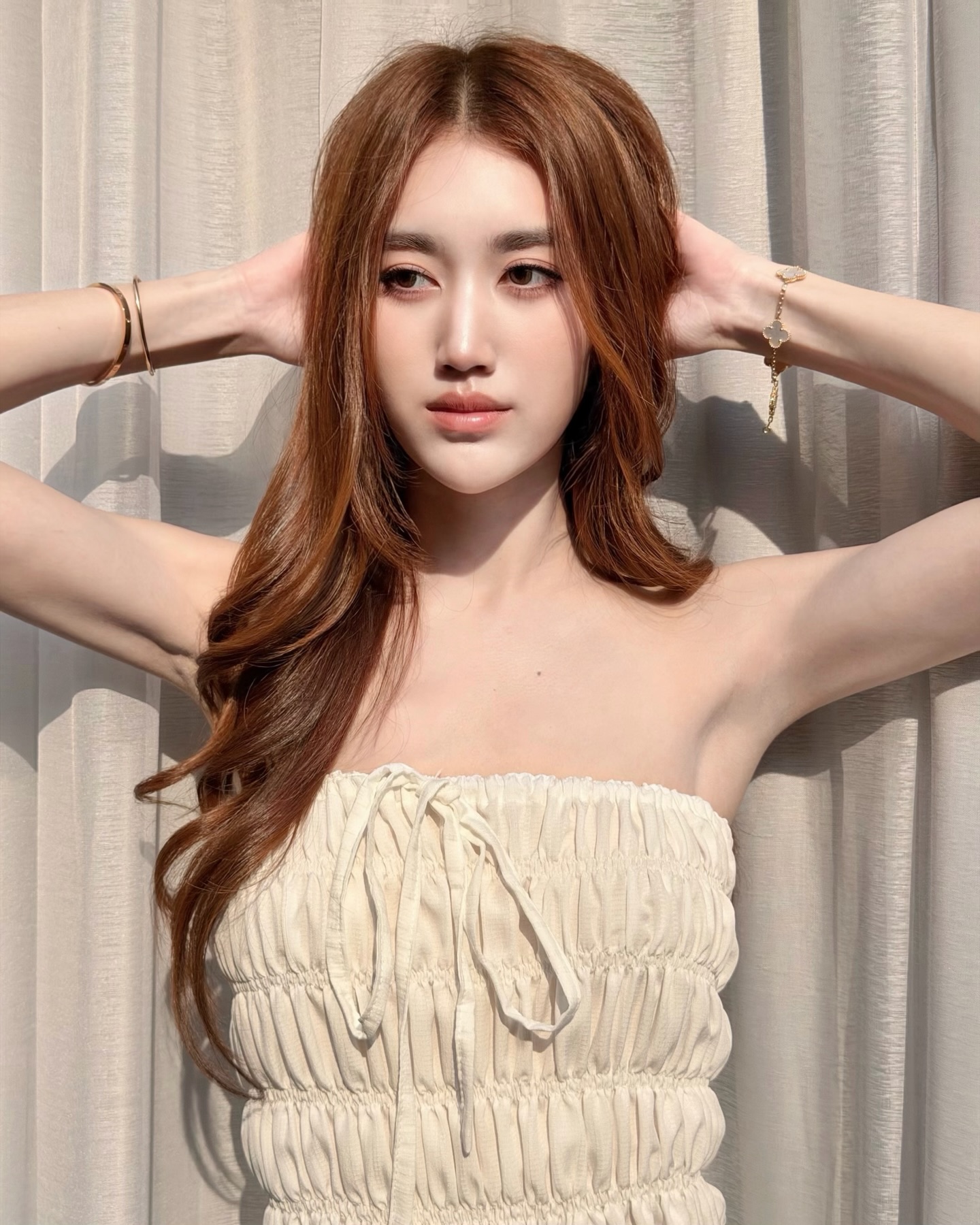 เบส - รักษ์วนีย์ คำสิงห์