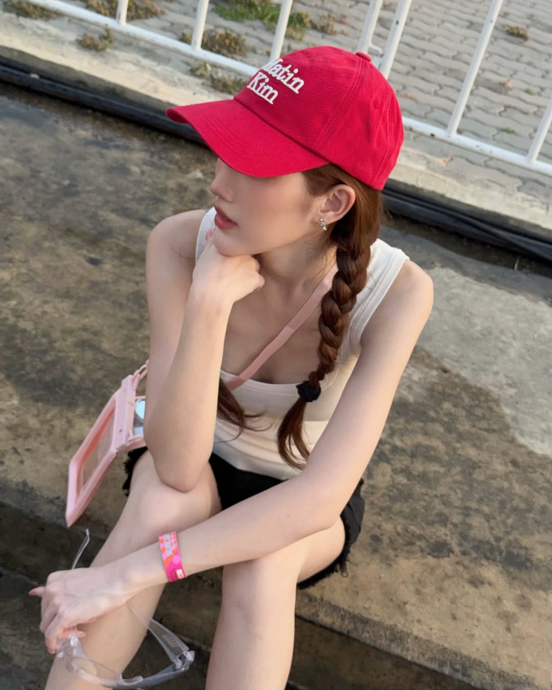 เบส - รักษ์วนีย์ คำสิงห์