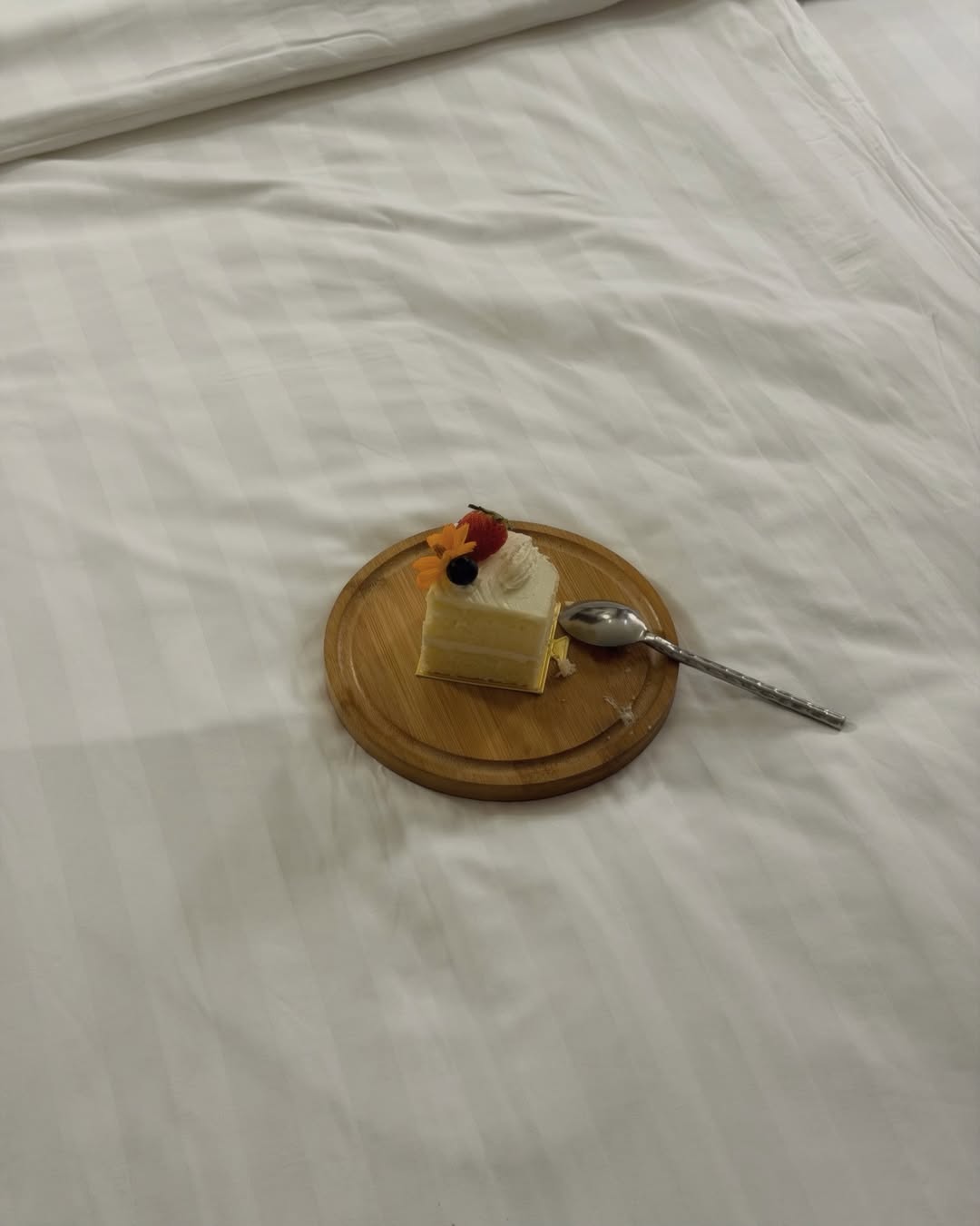 เบส - รักษ์วนีย์ คำสิงห์