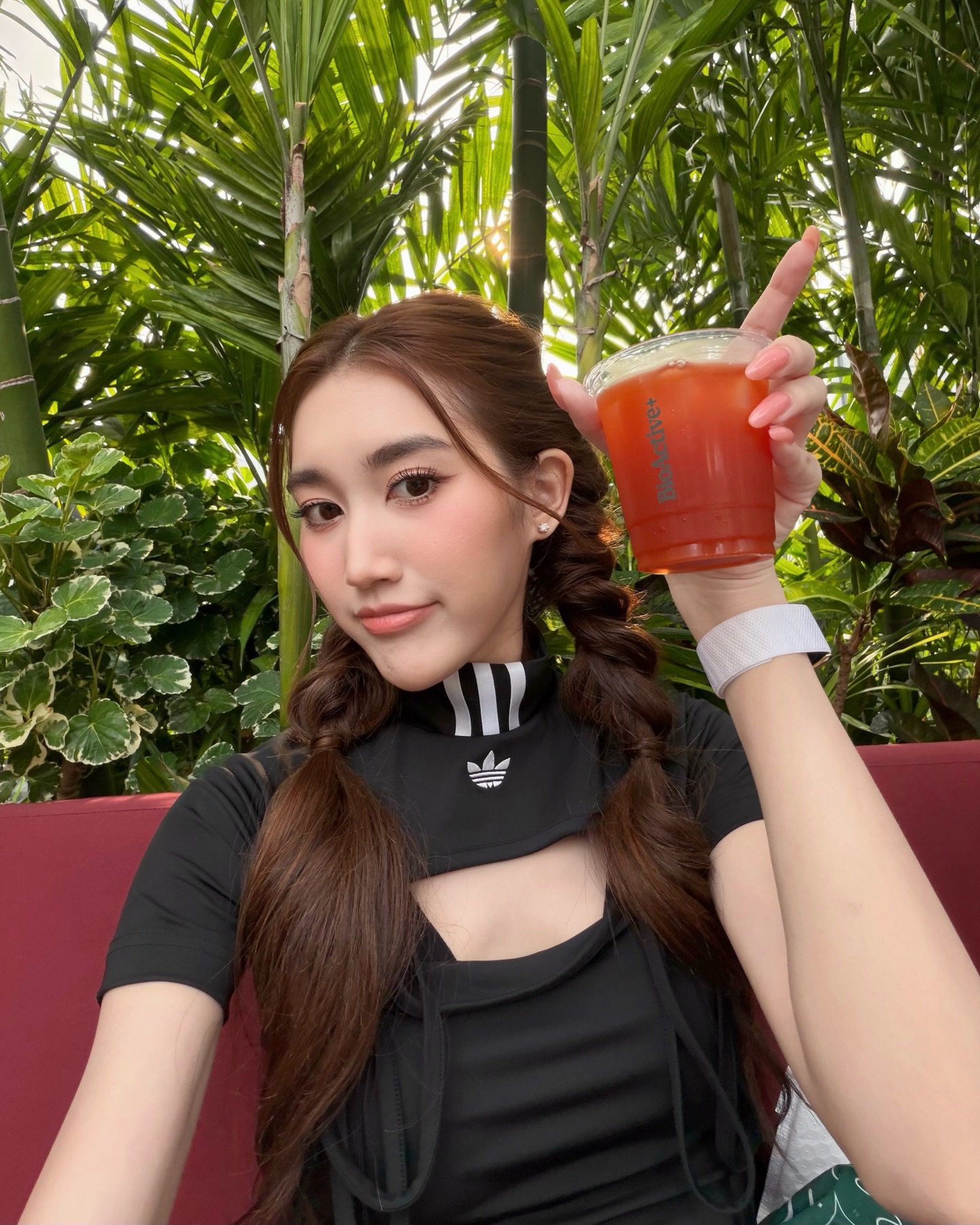 เบส - รักษ์วนีย์ คำสิงห์