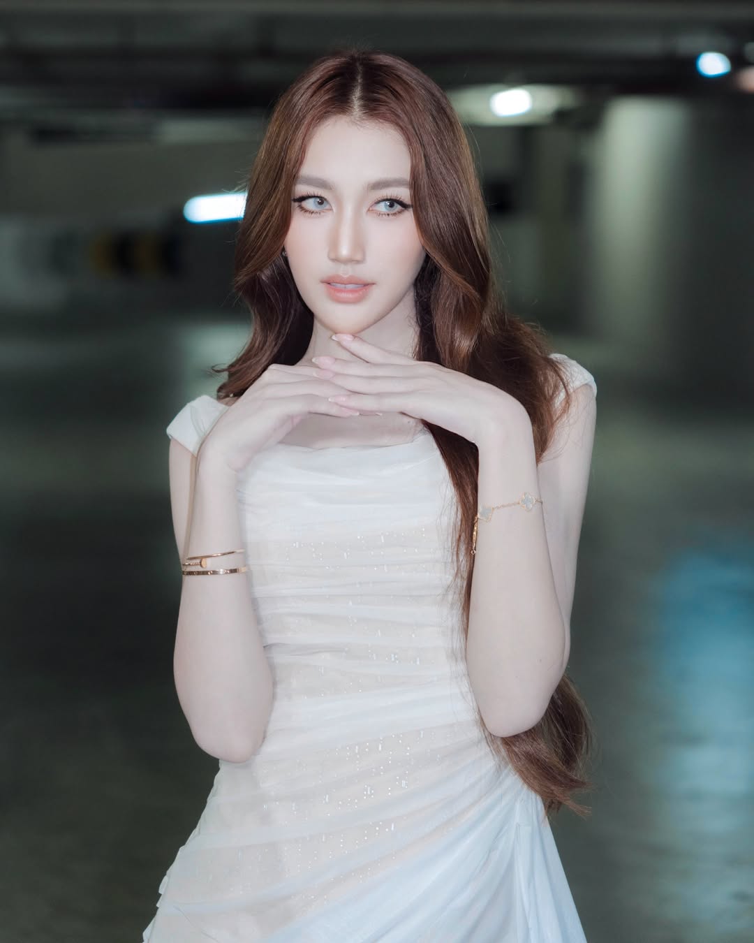 เบส - รักษ์วนีย์ คำสิงห์