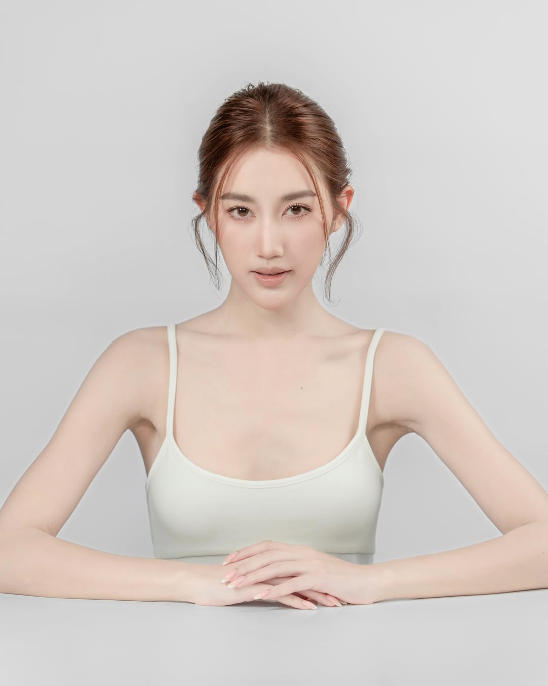 เบส - รักษ์วนีย์ คำสิงห์