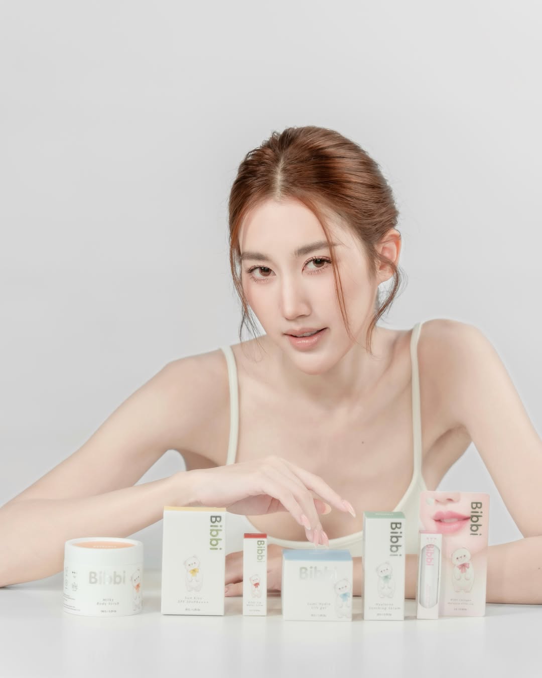 เบส - รักษ์วนีย์ คำสิงห์