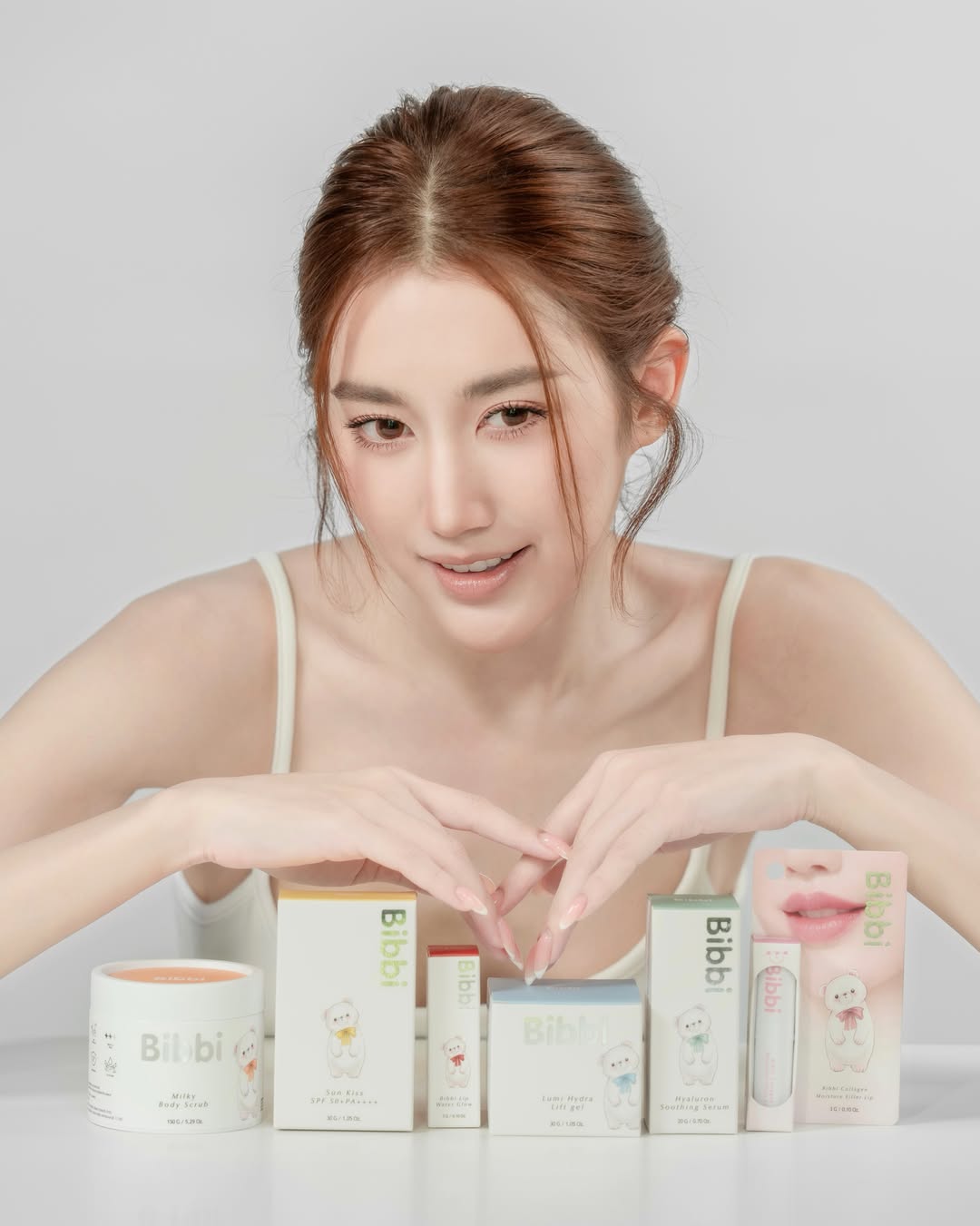 เบส - รักษ์วนีย์ คำสิงห์