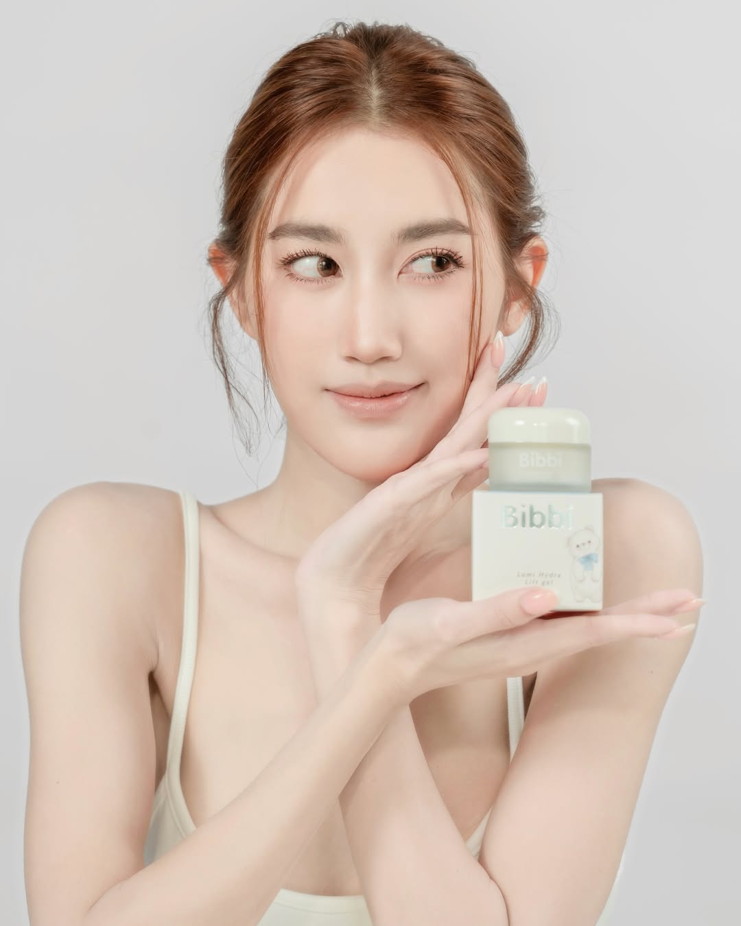 เบส - รักษ์วนีย์ คำสิงห์
