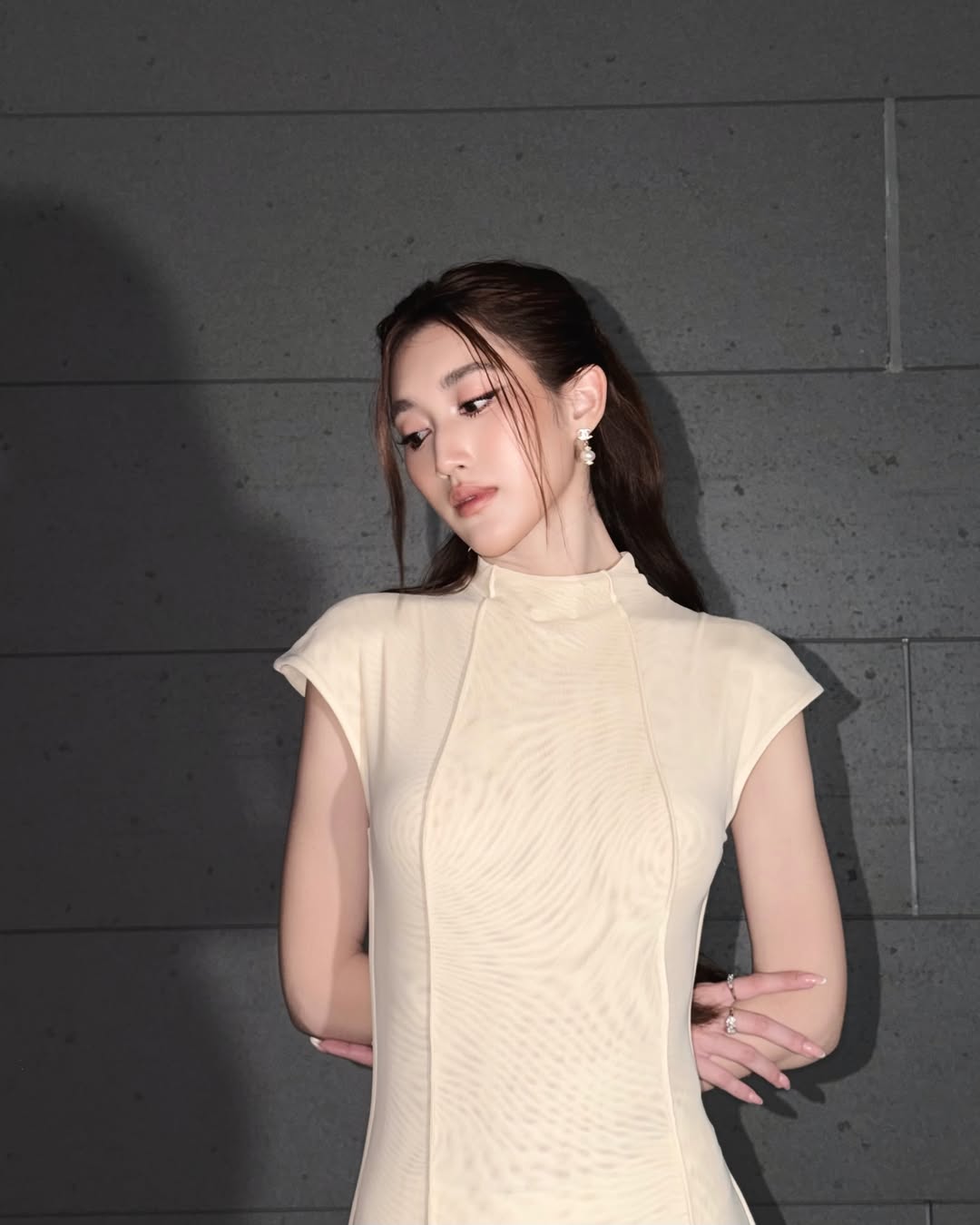 เบส - รักษ์วนีย์ คำสิงห์