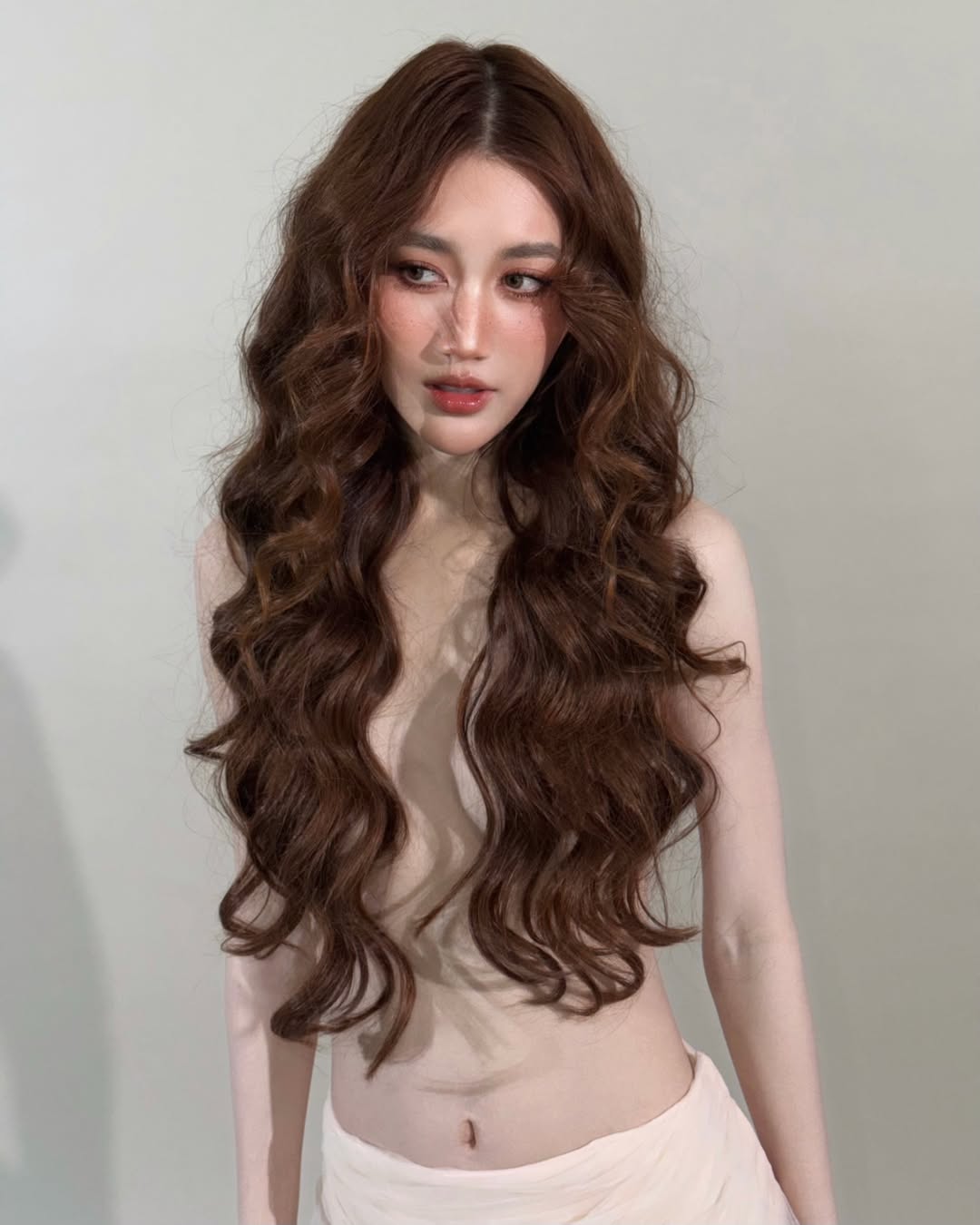 เบส - รักษ์วนีย์ คำสิงห์