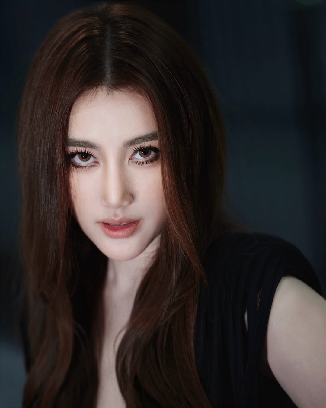 เบส - รักษ์วนีย์ คำสิงห์