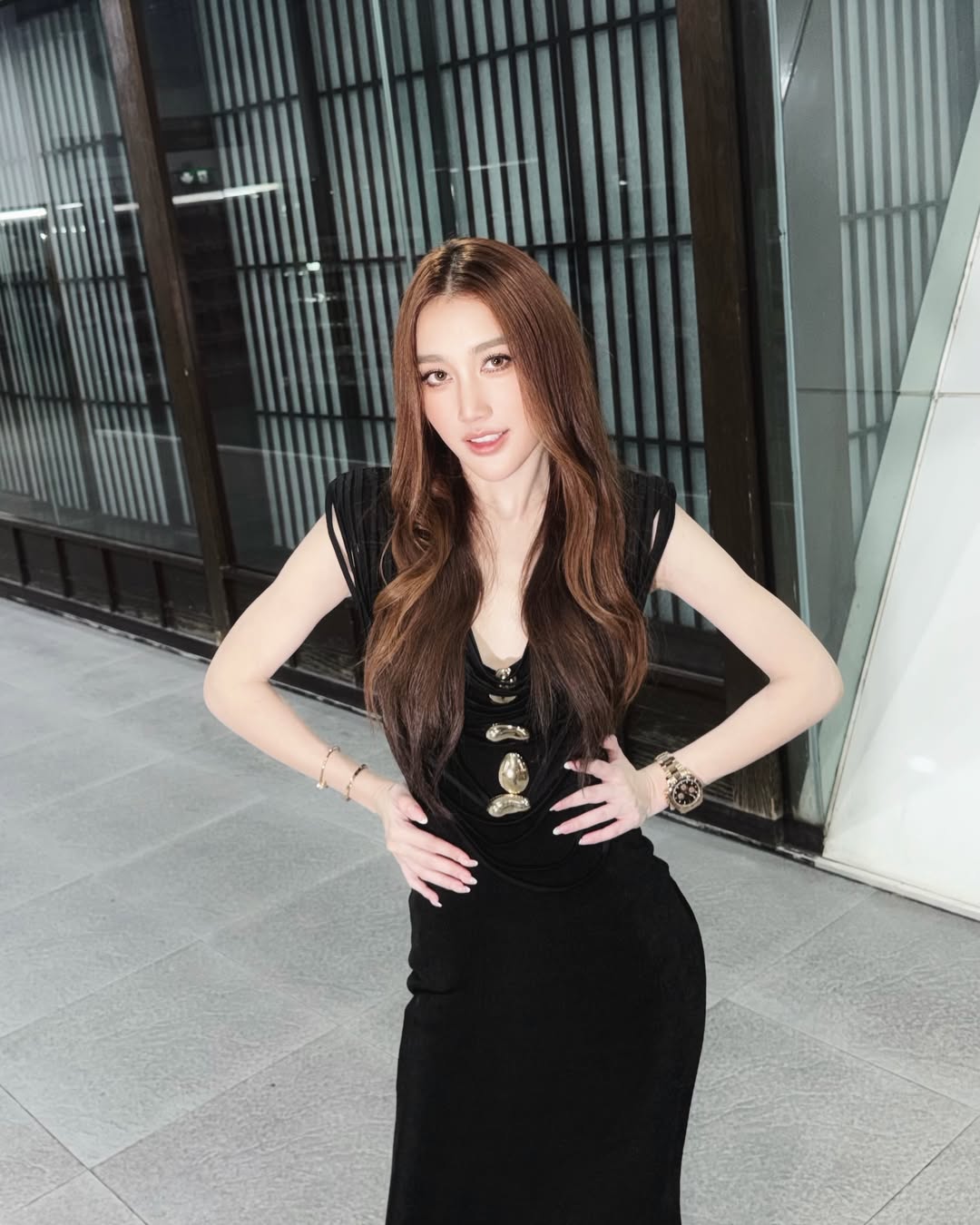เบส - รักษ์วนีย์ คำสิงห์