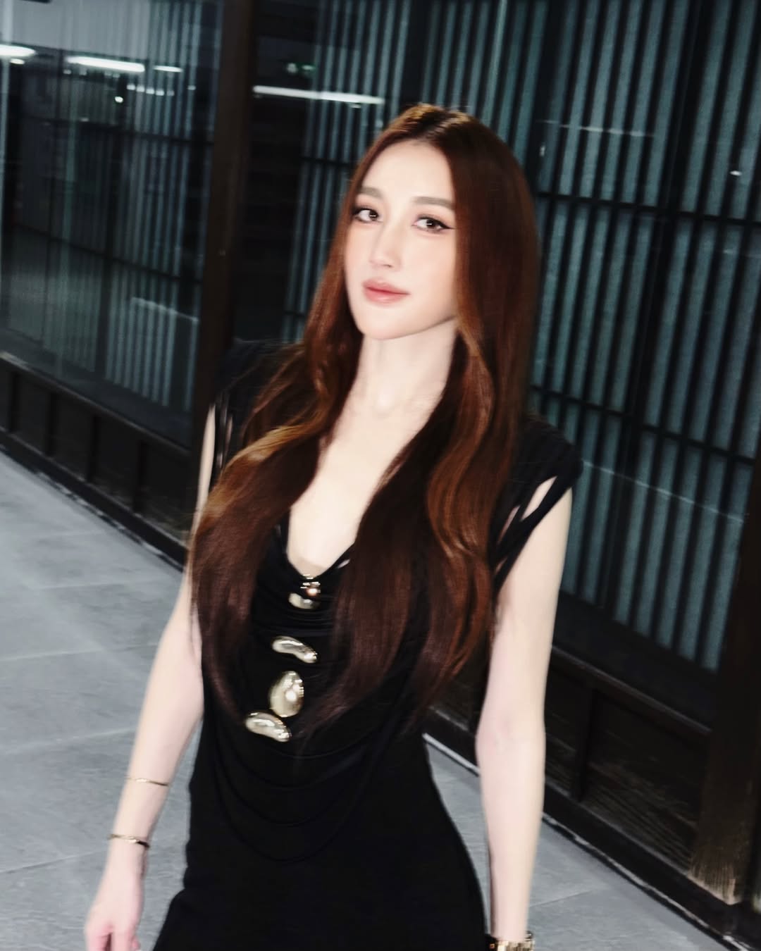เบส - รักษ์วนีย์ คำสิงห์