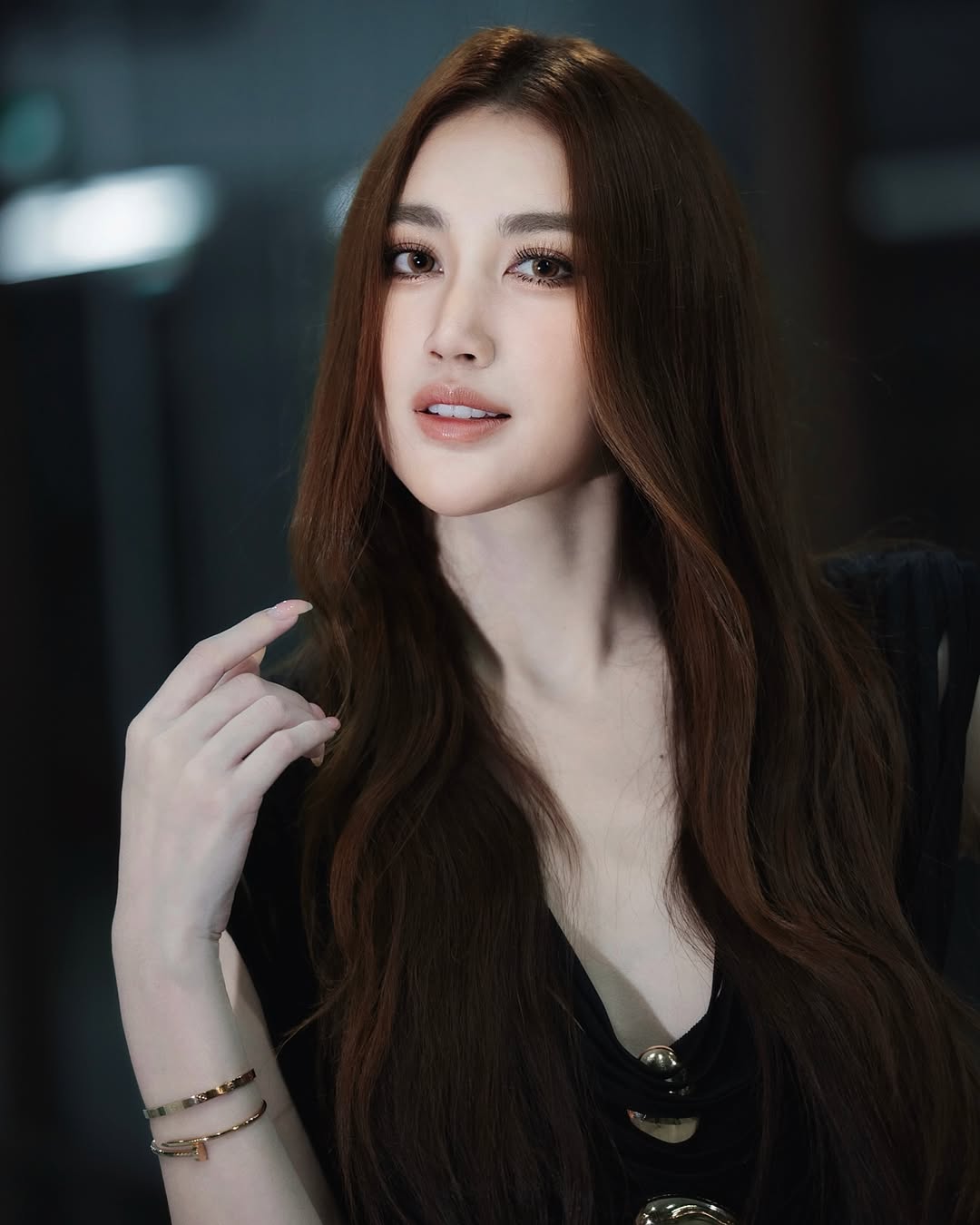 เบส - รักษ์วนีย์ คำสิงห์