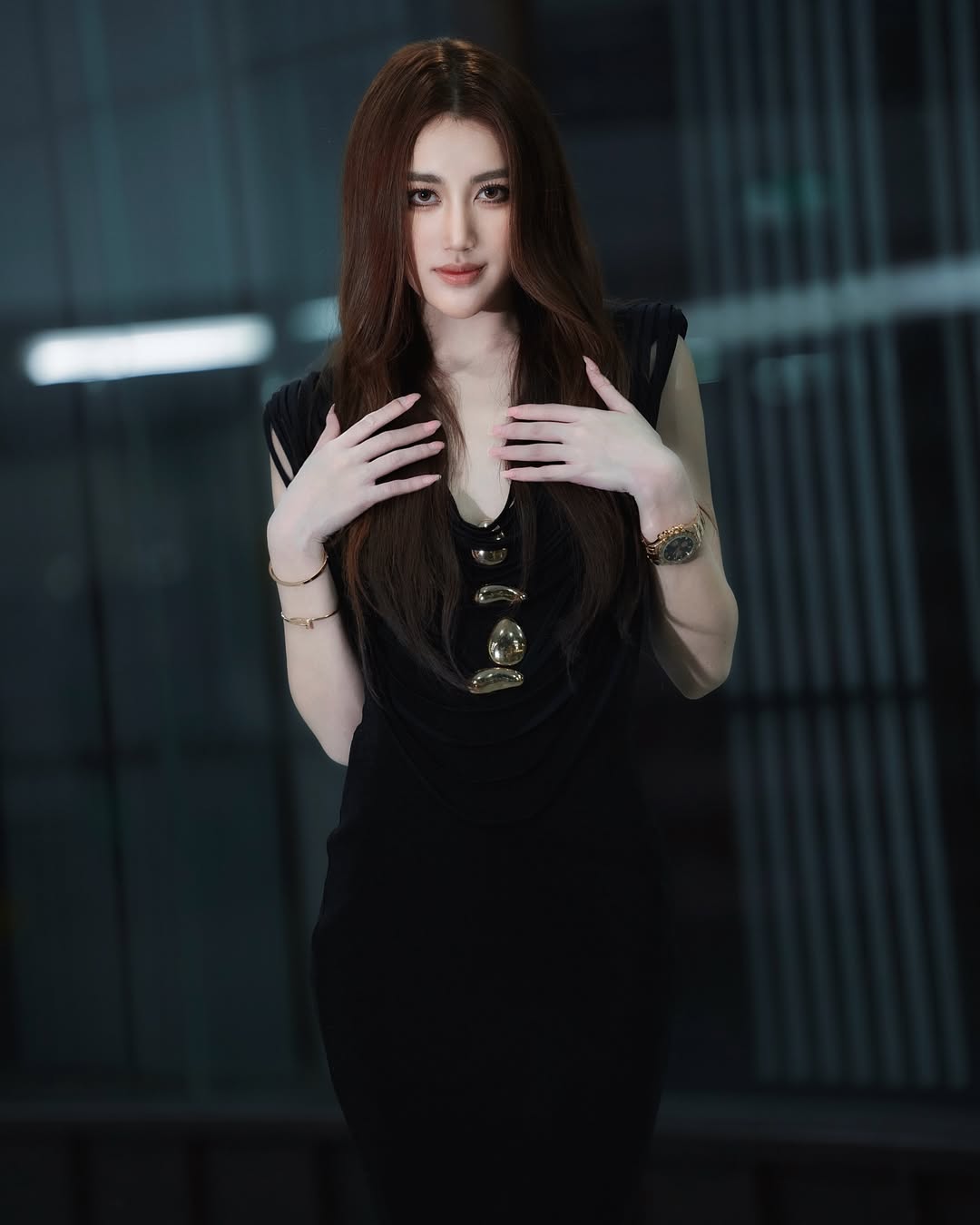 เบส - รักษ์วนีย์ คำสิงห์