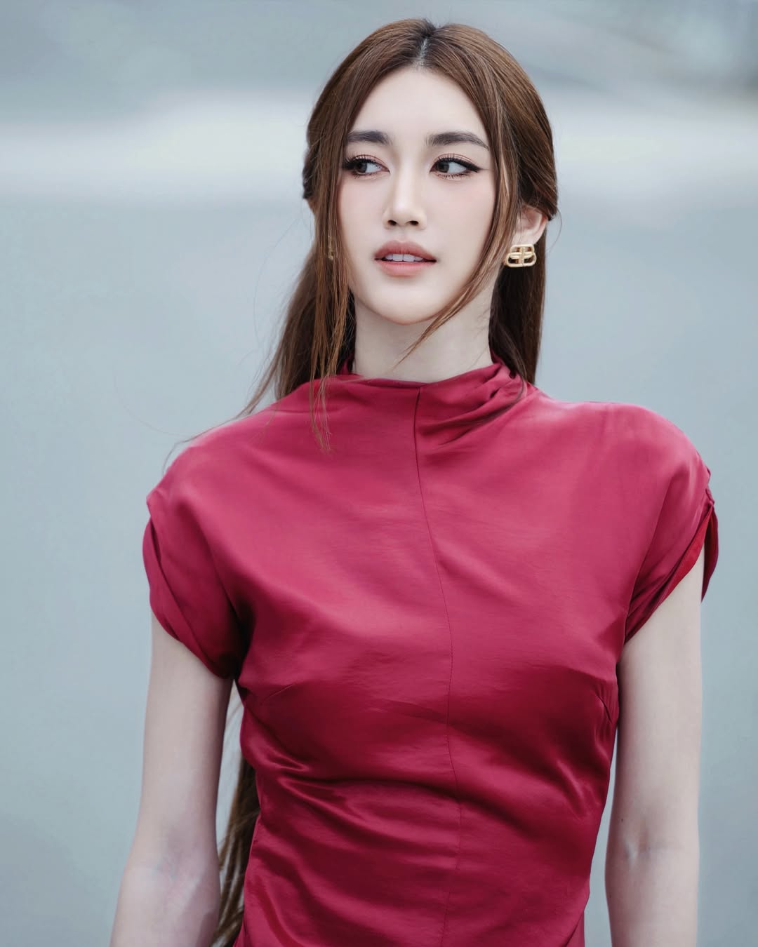 เบส - รักษ์วนีย์ คำสิงห์