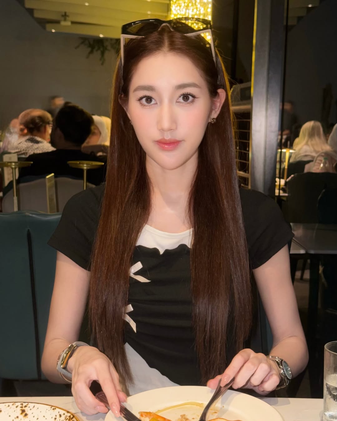 เบส - รักษ์วนีย์ คำสิงห์