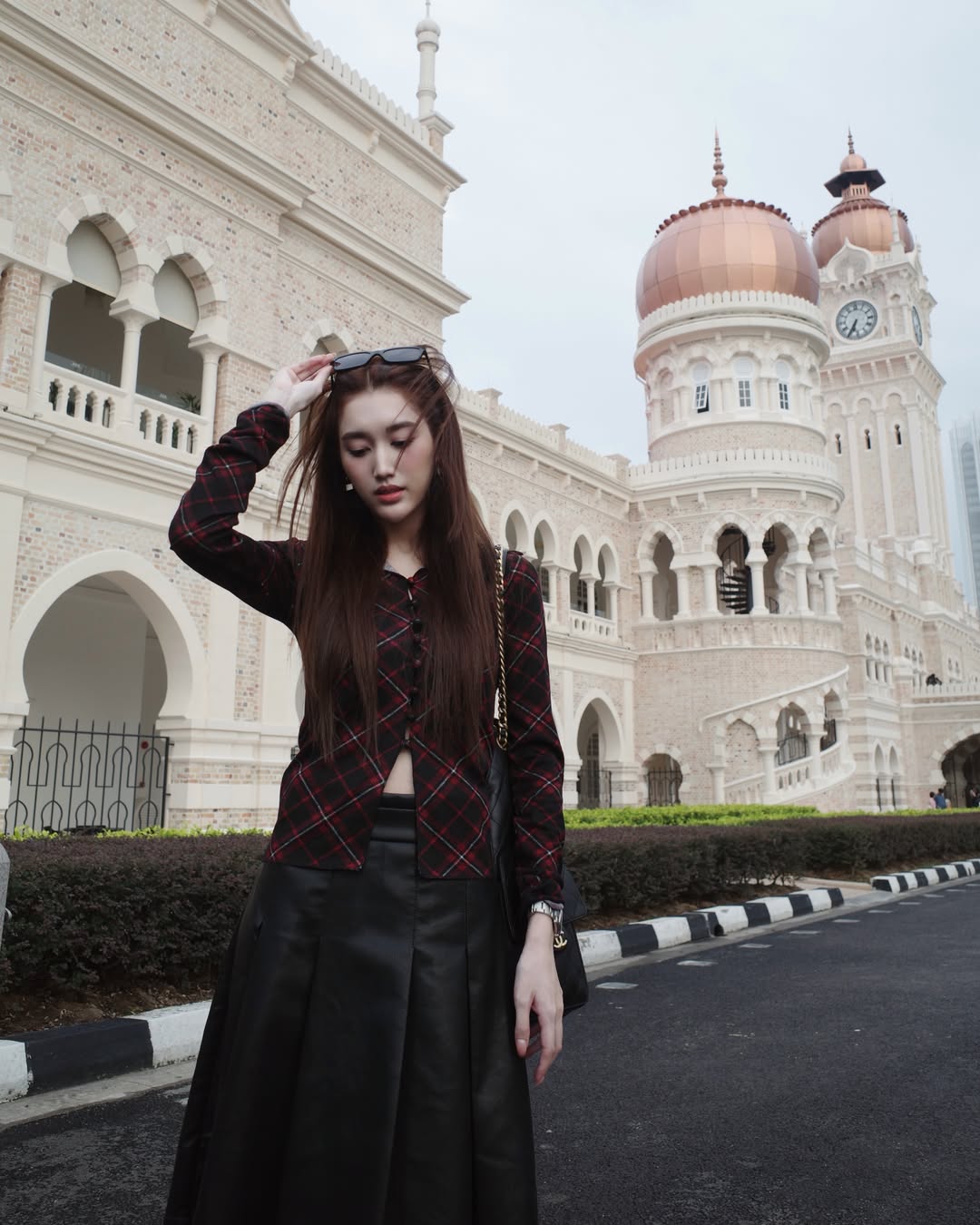 เบส - รักษ์วนีย์ คำสิงห์