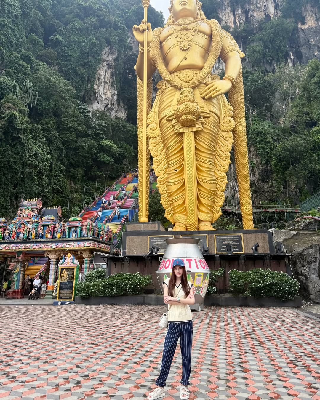 เบส - รักษ์วนีย์ คำสิงห์