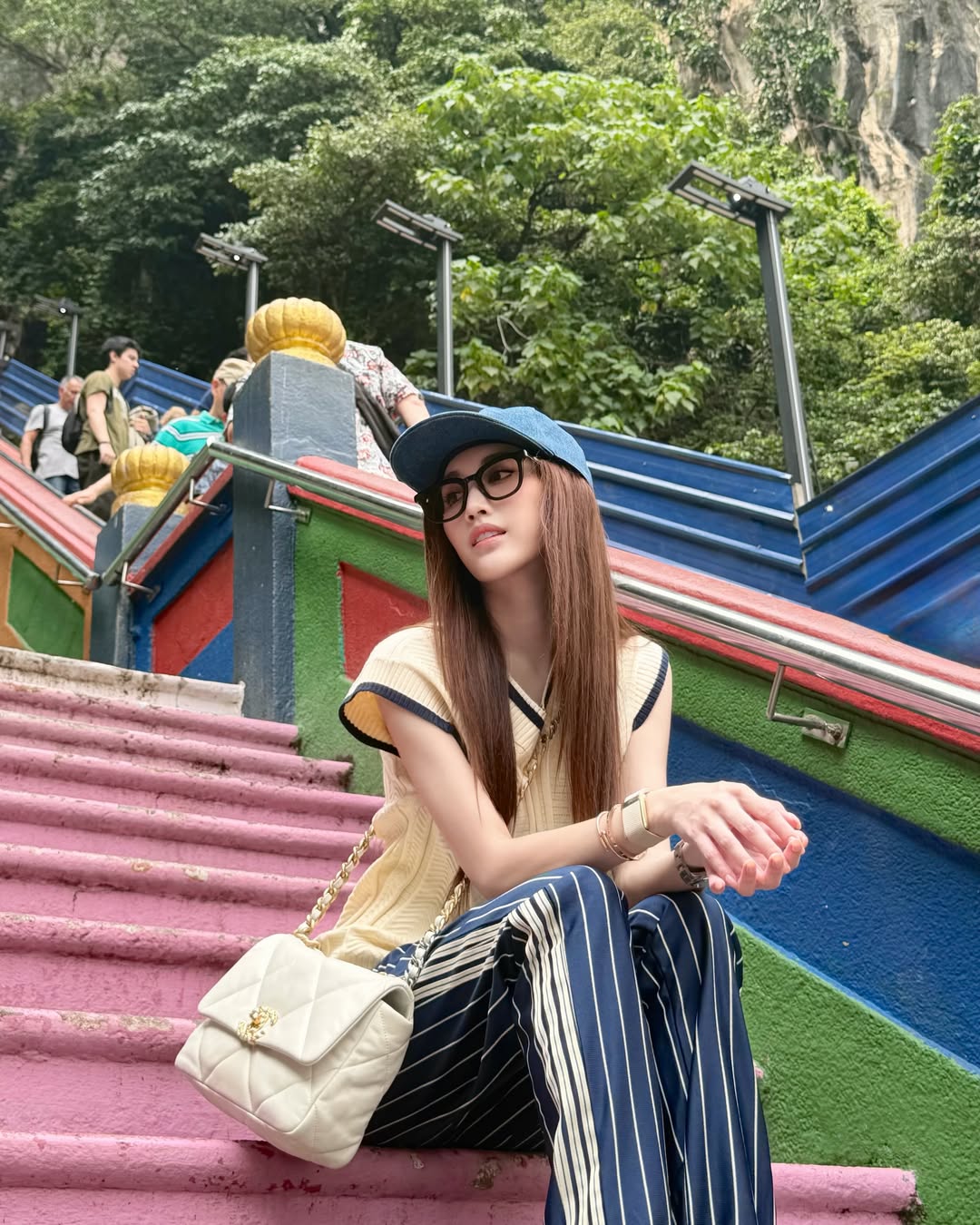 เบส - รักษ์วนีย์ คำสิงห์