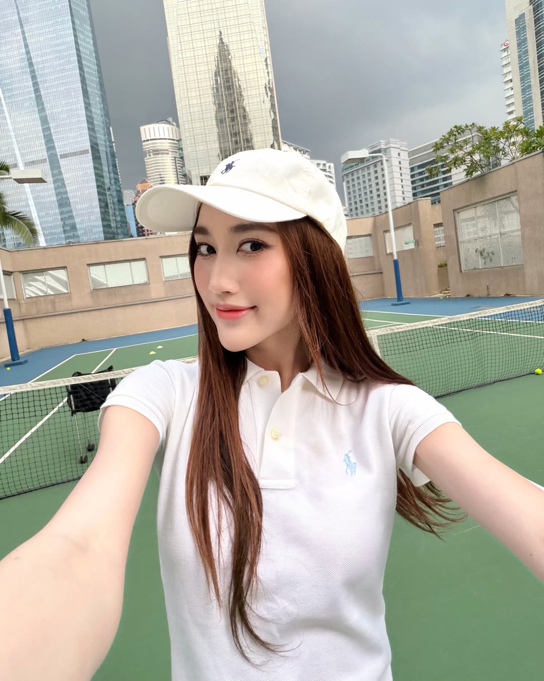 เบส - รักษ์วนีย์ คำสิงห์