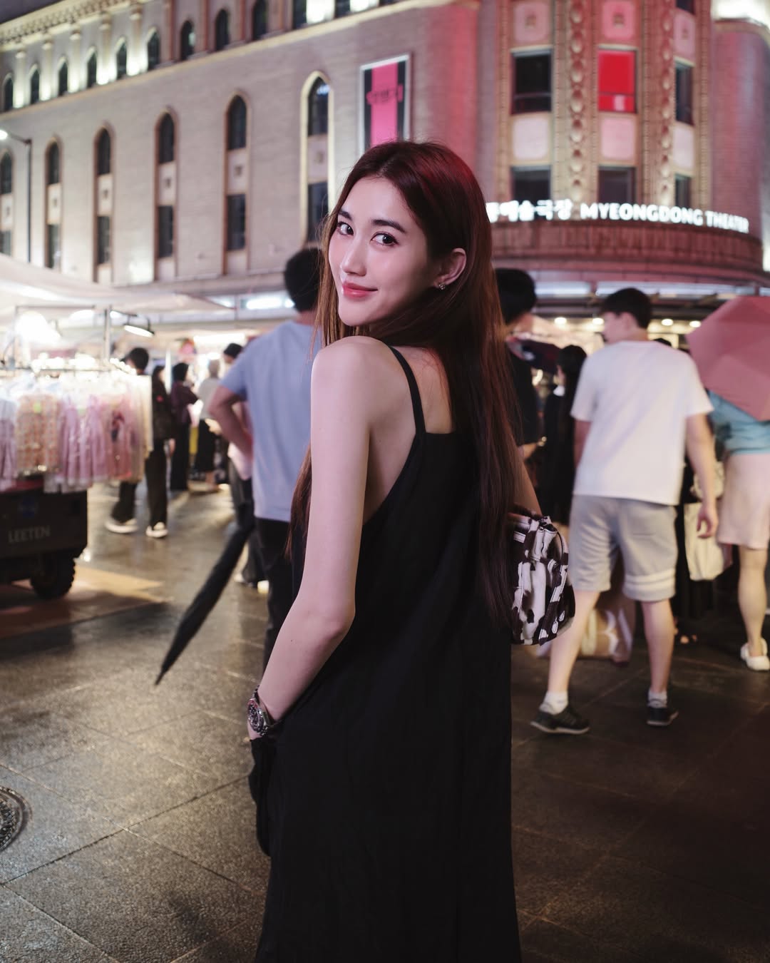 เบส - รักษ์วนีย์ คำสิงห์