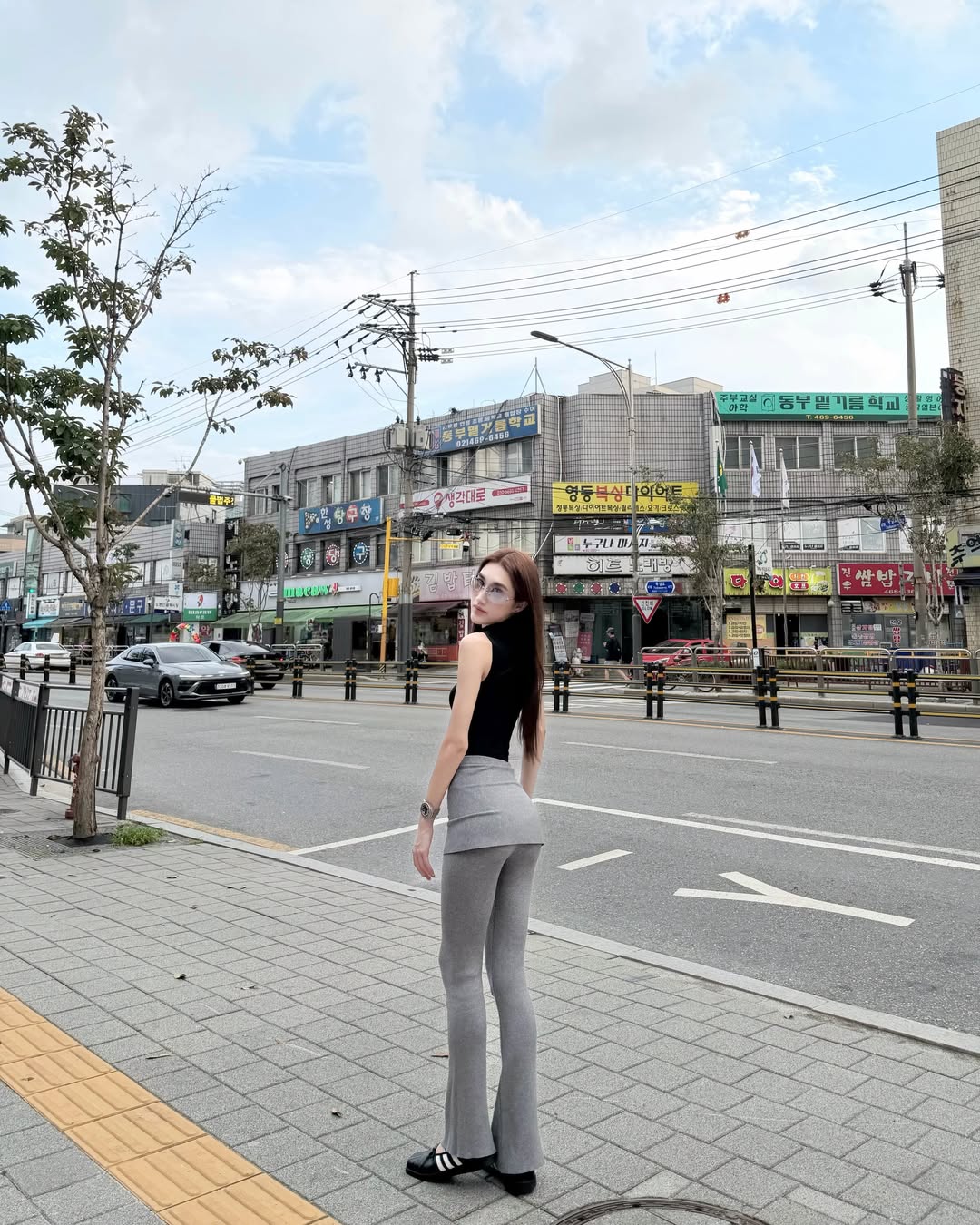 เบส - รักษ์วนีย์ คำสิงห์
