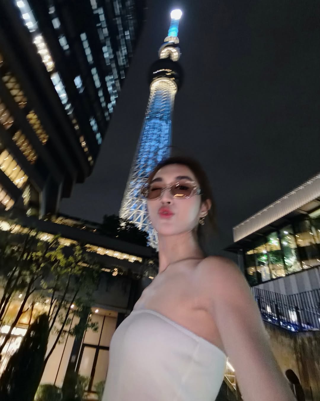 เบส - รักษ์วนีย์ คำสิงห์