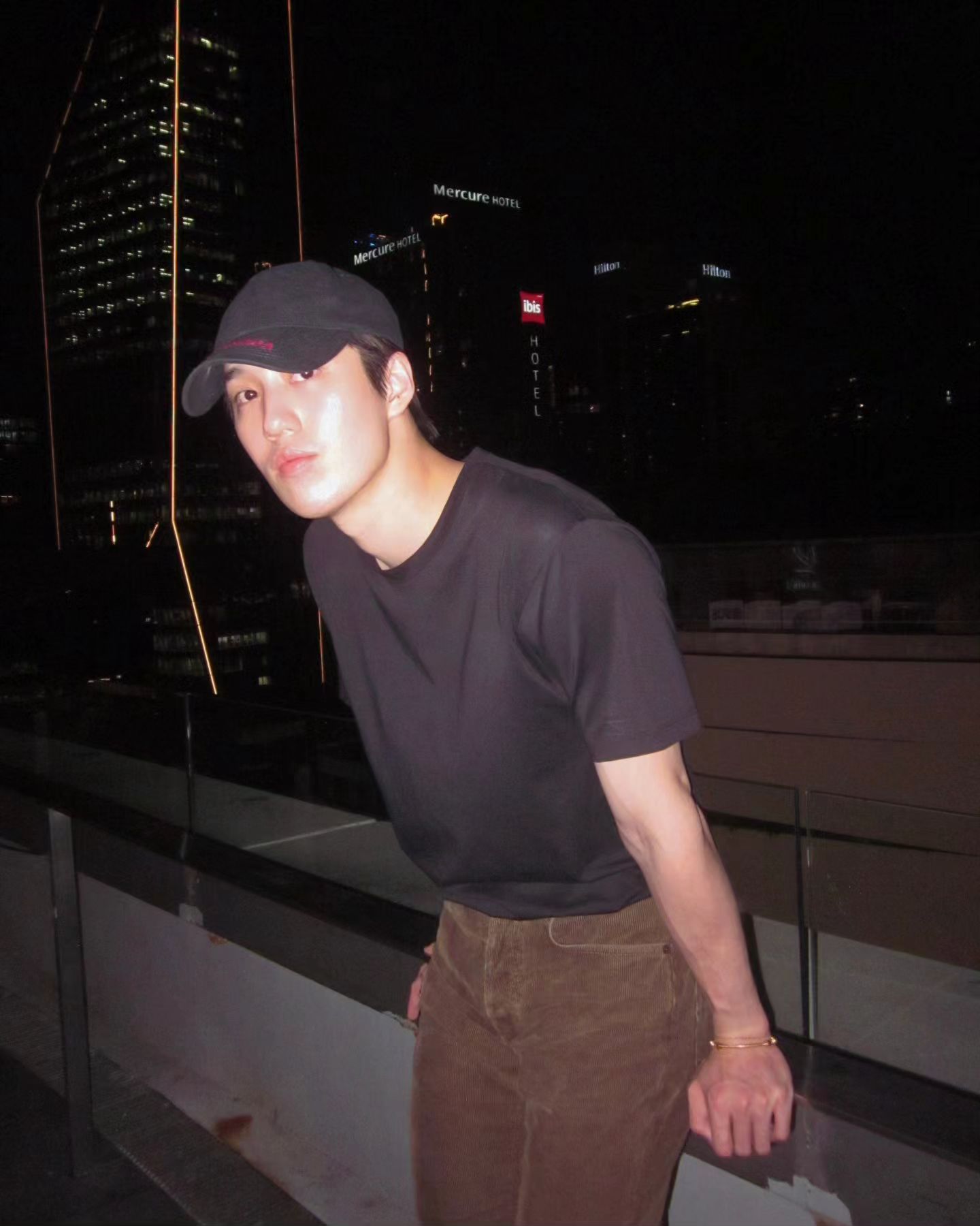 ต่อ - ธนภพ ลีรัตนขจร