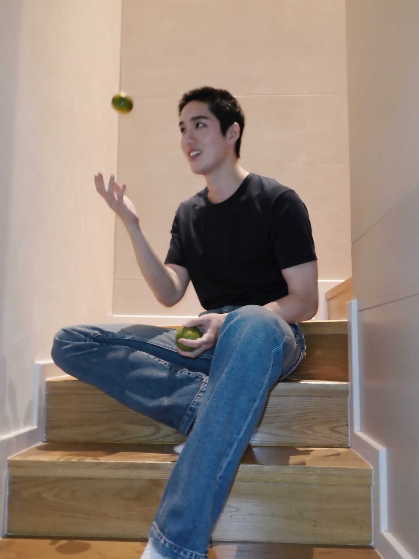 ต่อ - ธนภพ ลีรัตนขจร