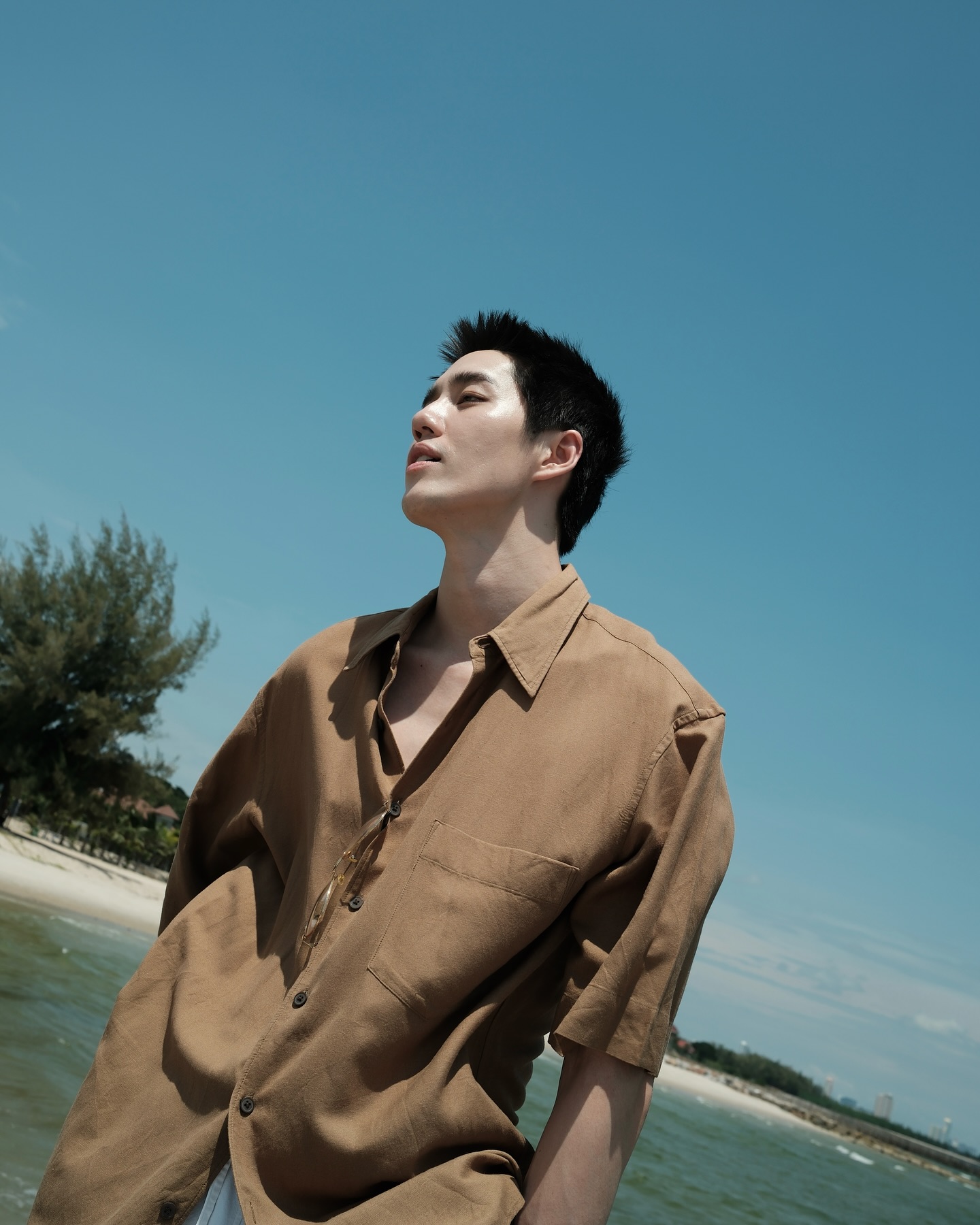 ต่อ - ธนภพ ลีรัตนขจร