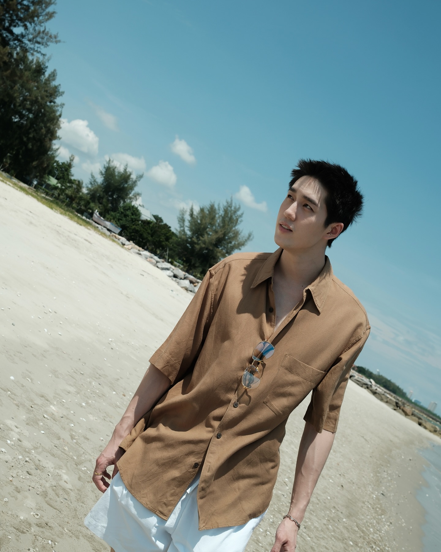 ต่อ - ธนภพ ลีรัตนขจร