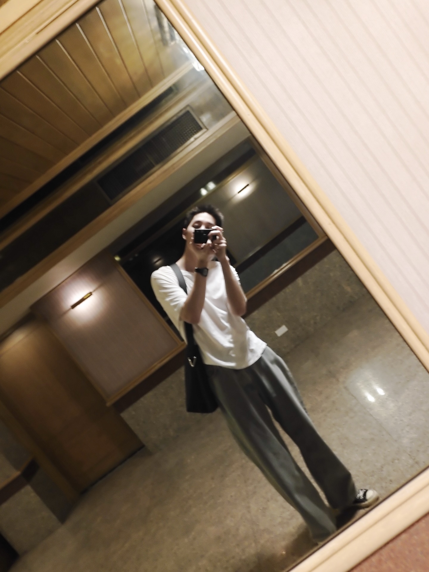 ต่อ - ธนภพ ลีรัตนขจร